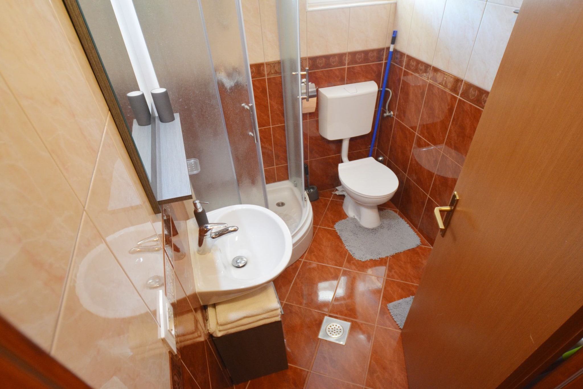 One Bedroom Apartment-Bathroom
