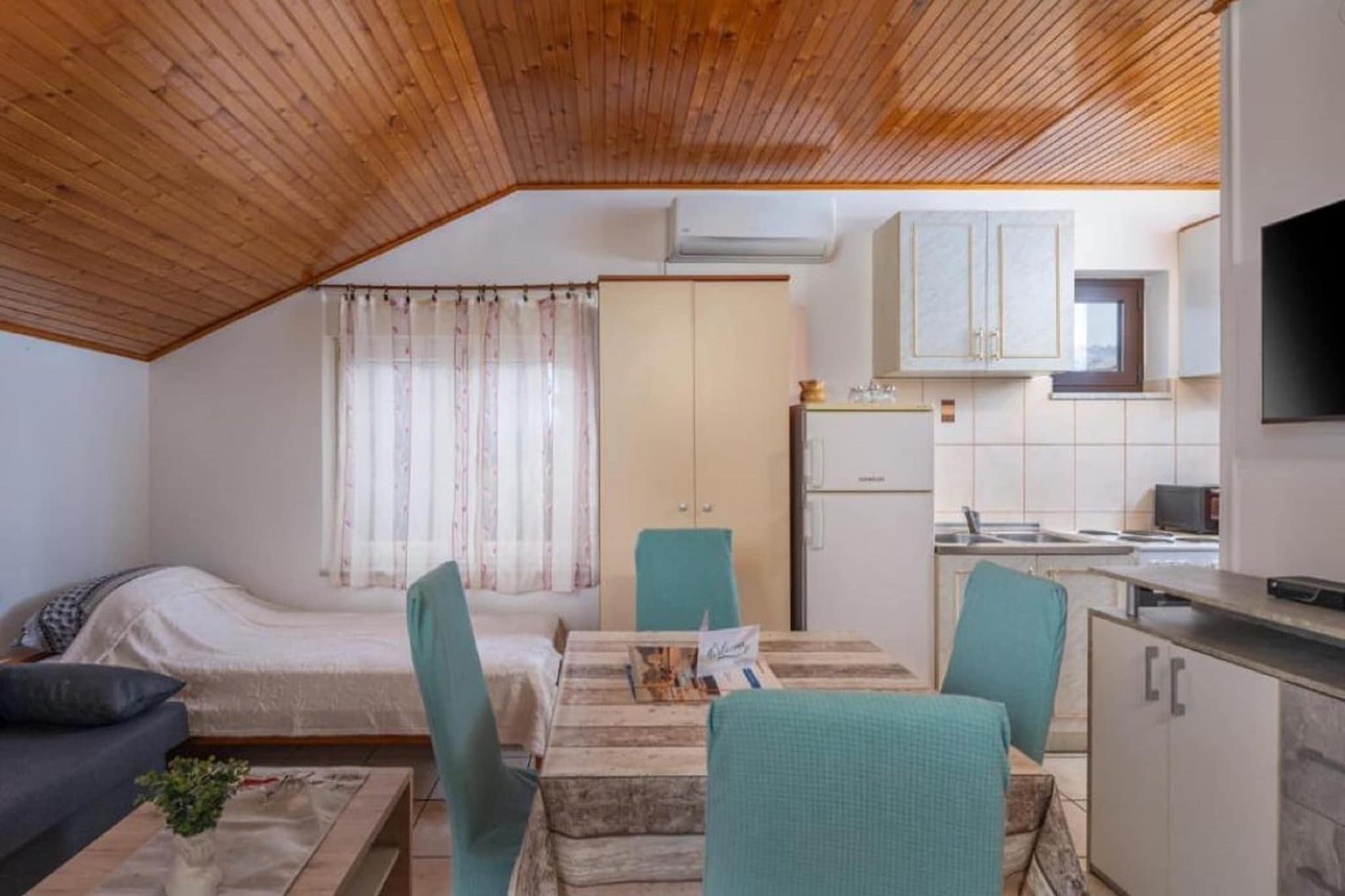Studio apartment Iva - Studio Apartment-Innen
