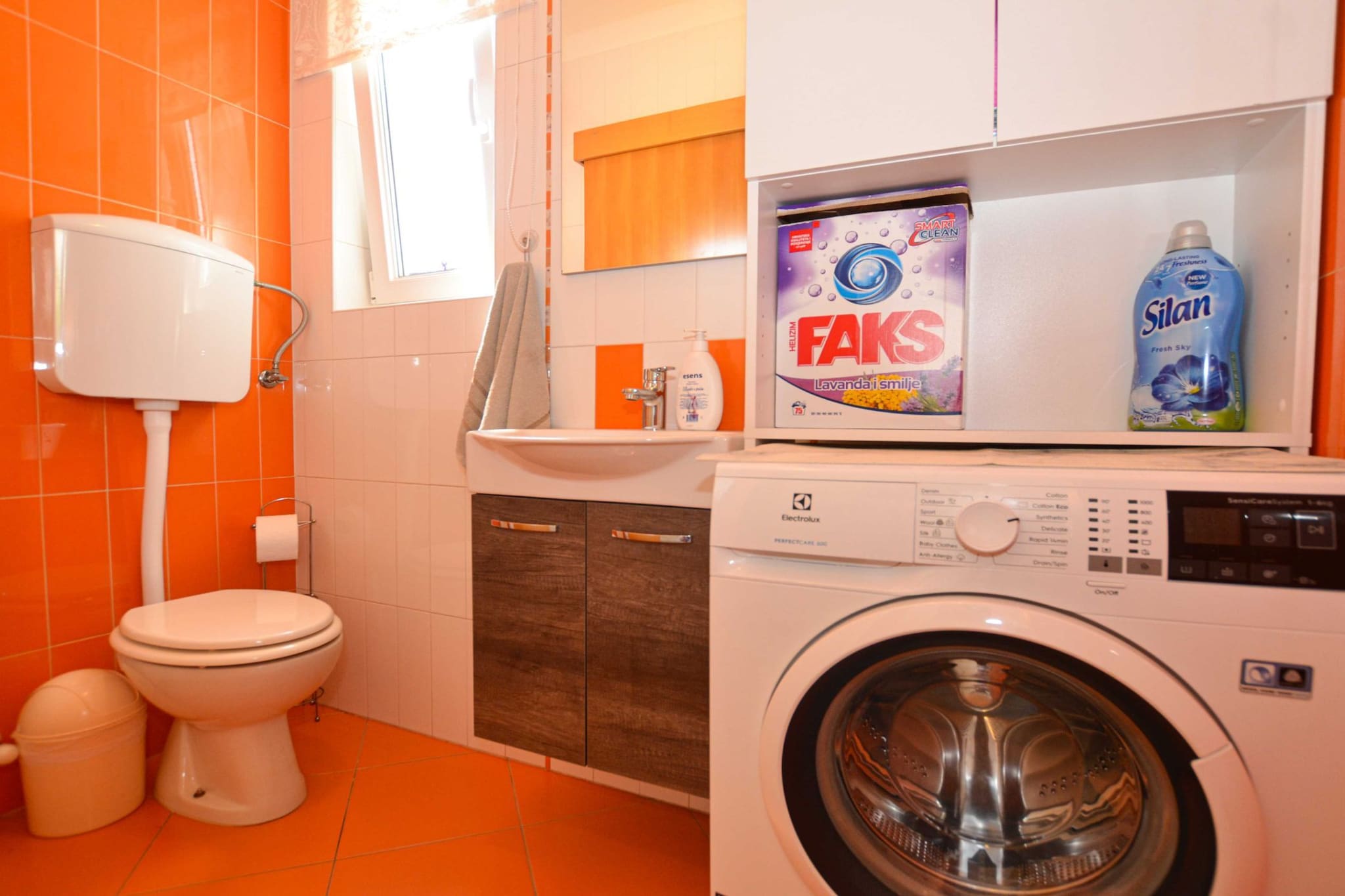 Radovani Peaceful and Serene Apartment with Terrace - Two Bedroom Apartment with Terrace-Badkamer