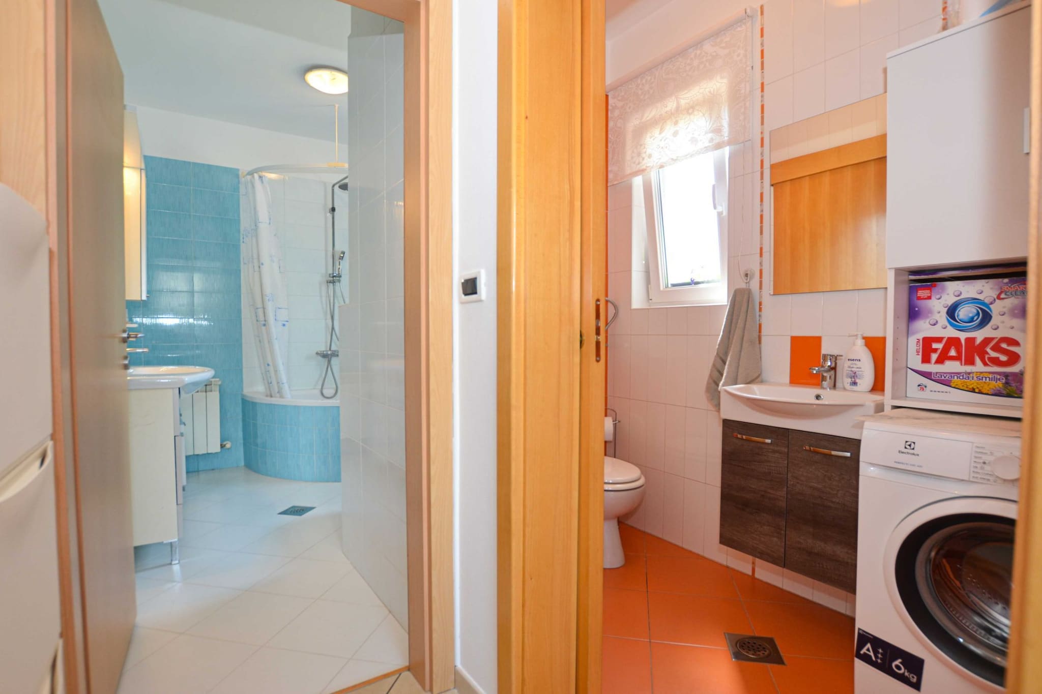 Radovani Peaceful and Serene Apartment with Terrace - Two Bedroom Apartment with Terrace-Badkamer
