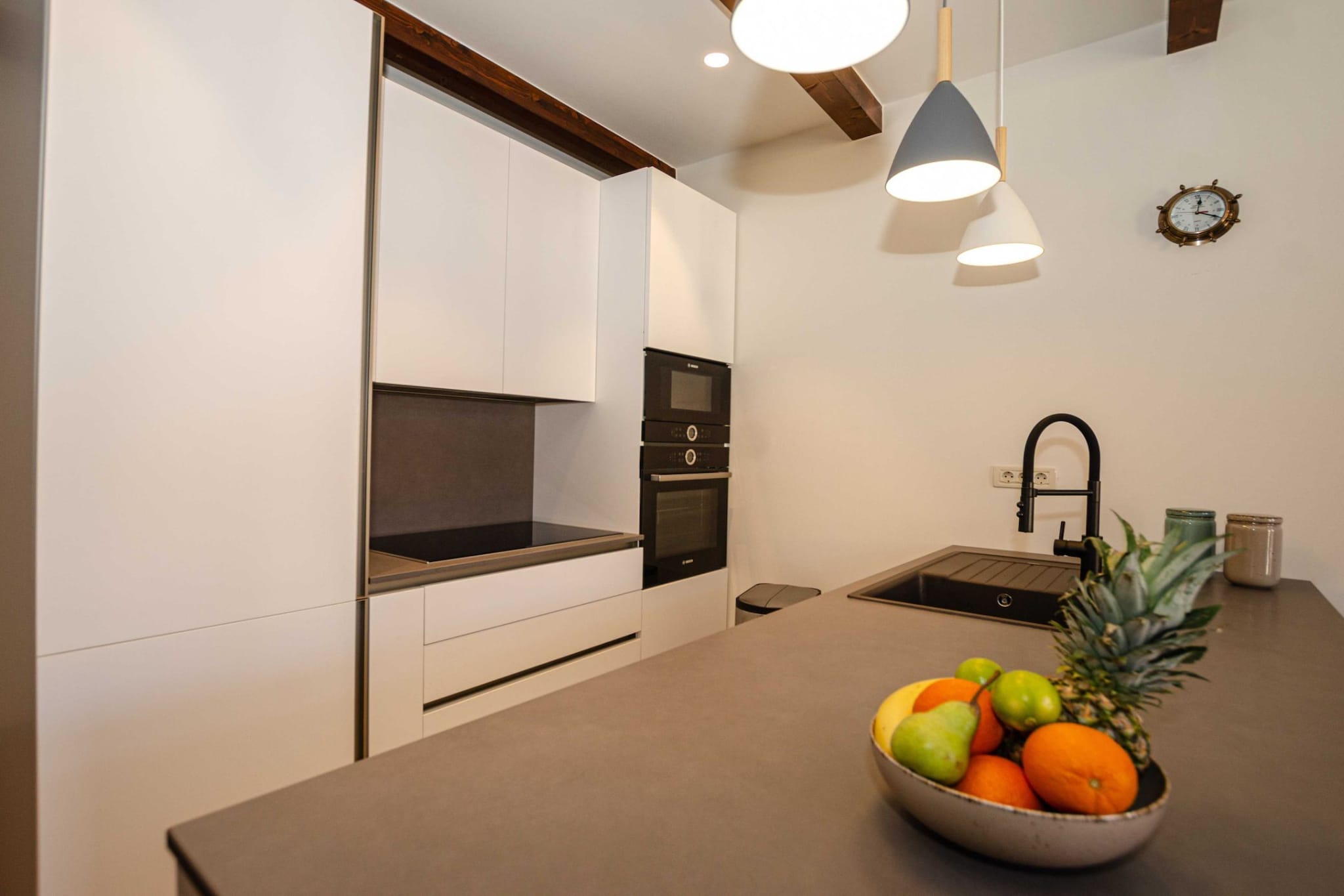 Luxury and Timeless Haven Apartment Rovinj - Two Bedroom Apartment with Balcony-Küche