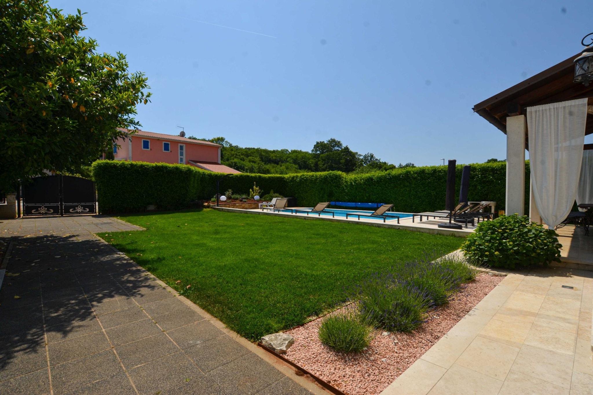 Sophisticated and Chic Villa with Pool - Four Bedroom Villa with Pool-Extérieur