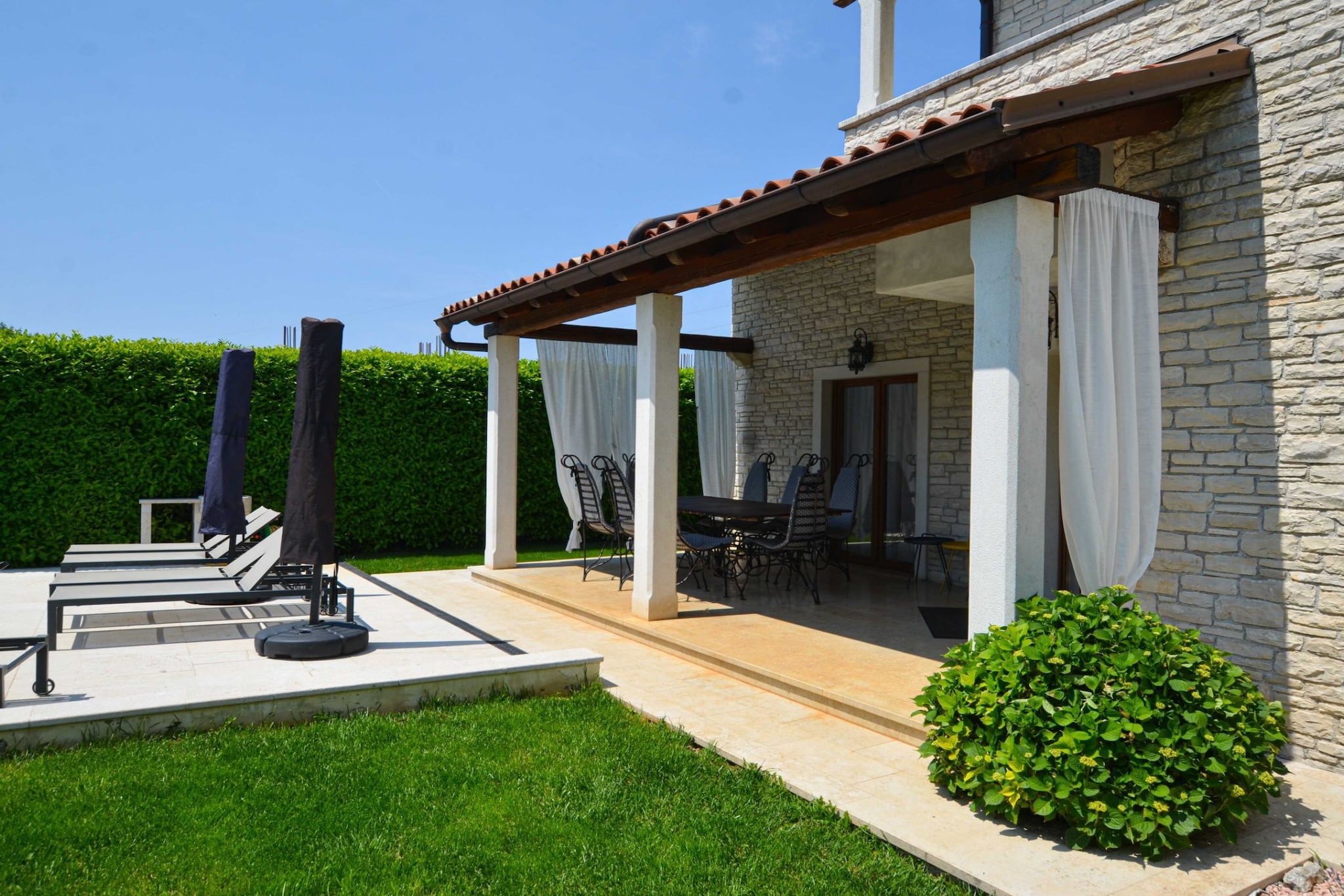 Sophisticated and Chic Villa with Pool - Four Bedroom Villa with Pool-Extérieur