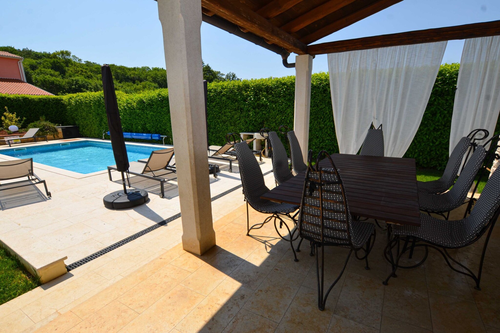 Sophisticated and Chic Villa with Pool - Four Bedroom Villa with Pool-Extérieur