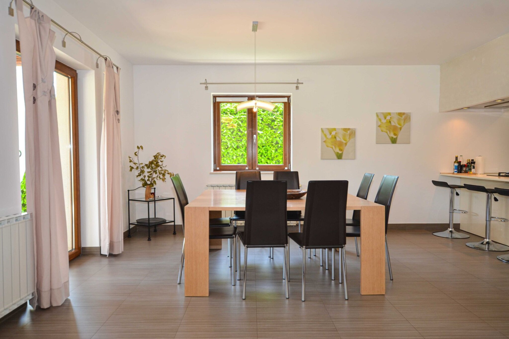 Sophisticated and Chic Villa with Pool - Four Bedroom Villa with Pool-Salle à manger