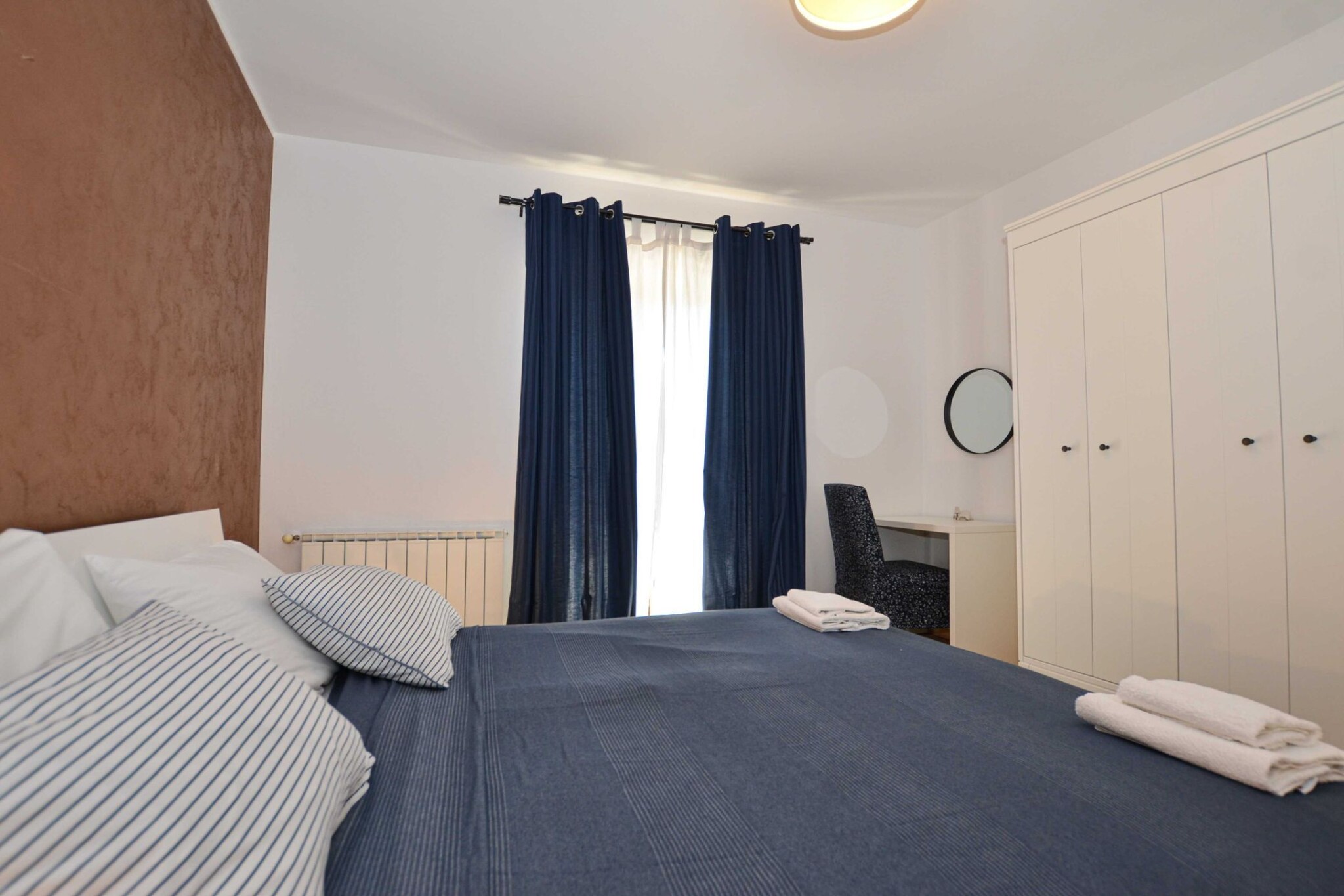 Sophisticated and Chic Villa with Pool - Four Bedroom Villa with Pool-Chambre