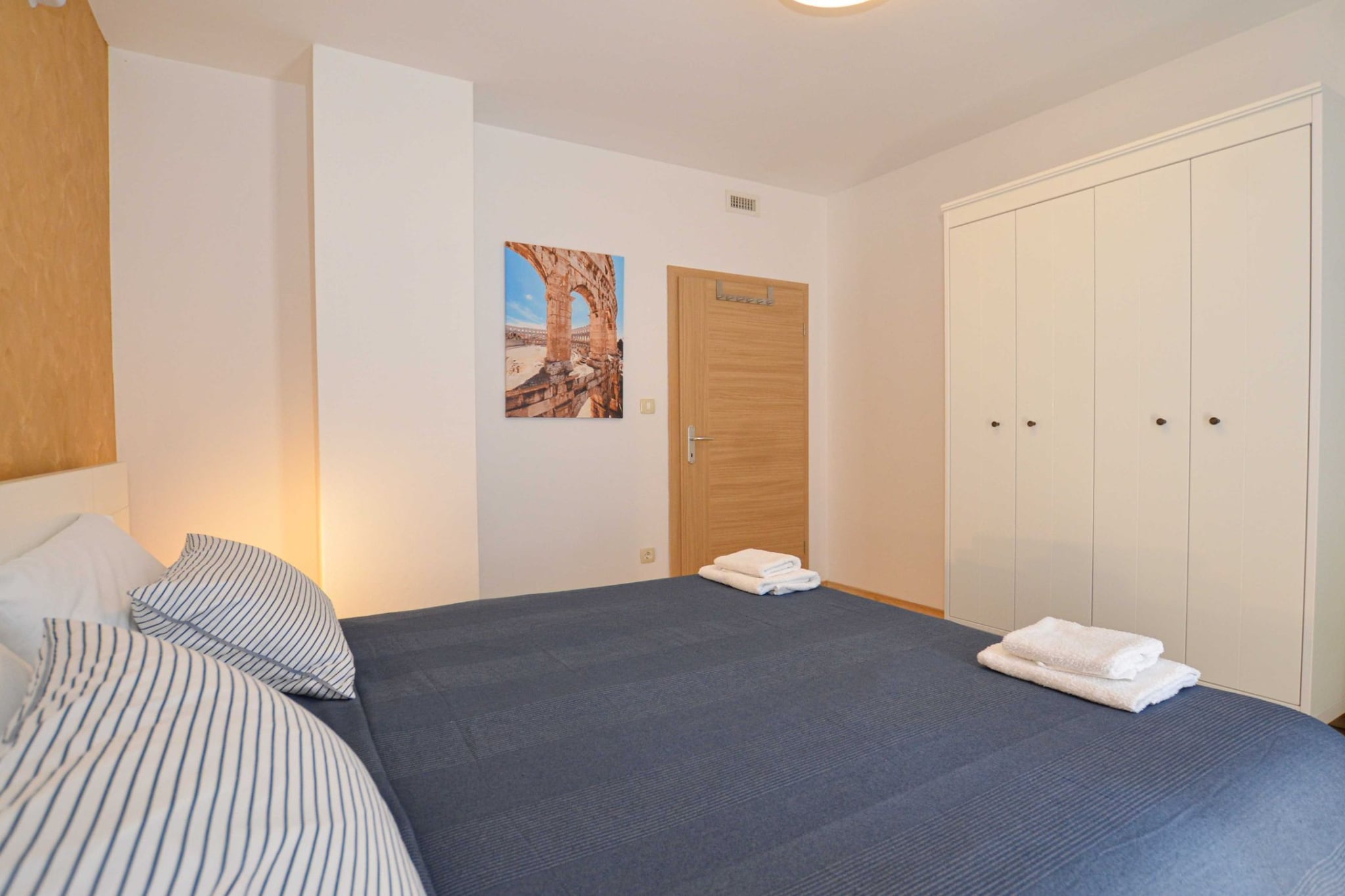 Sophisticated and Chic Villa with Pool - Four Bedroom Villa with Pool-Chambre