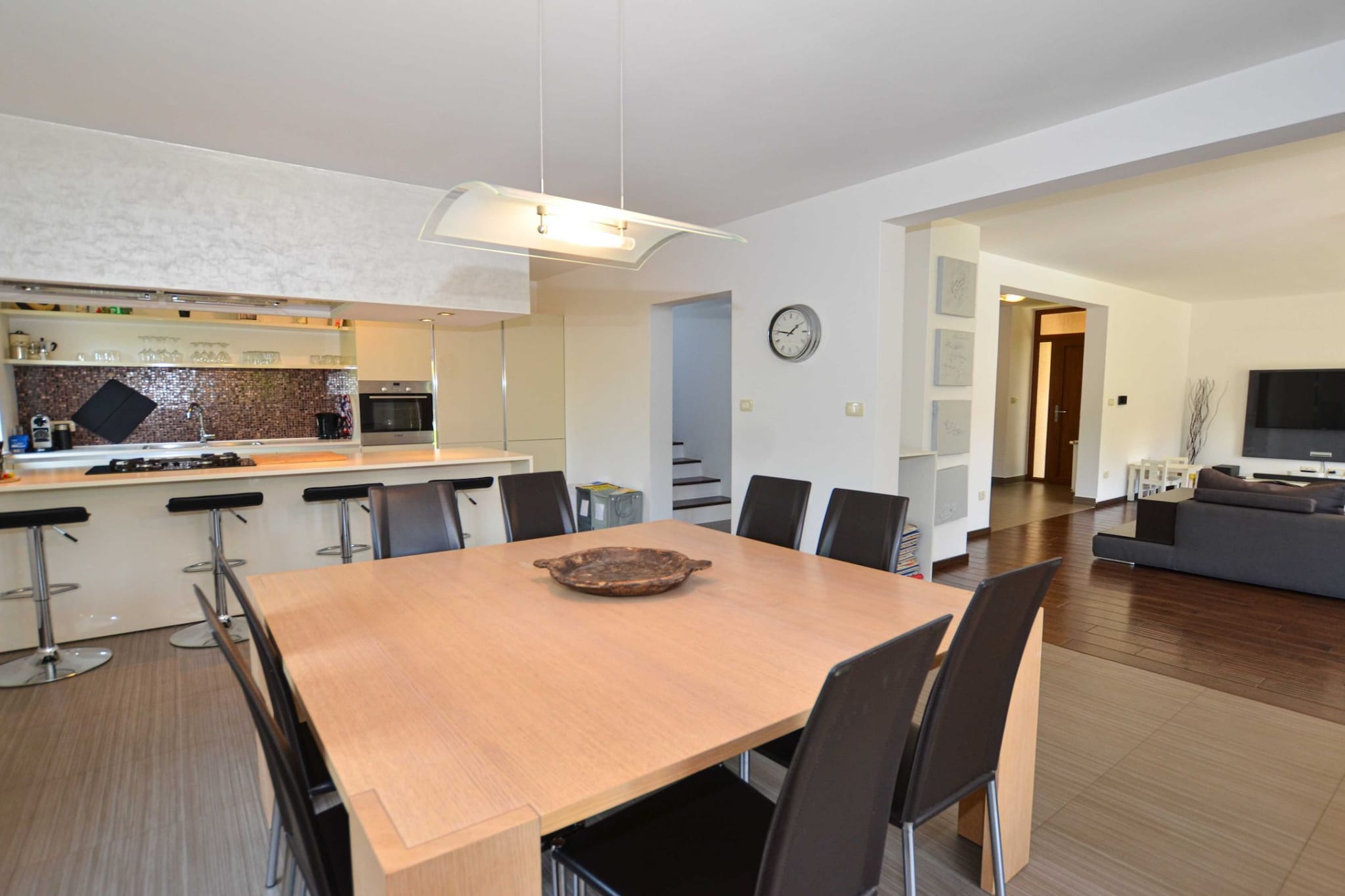 Sophisticated and Chic Villa with Pool - Four Bedroom Villa with Pool-Cuisine
