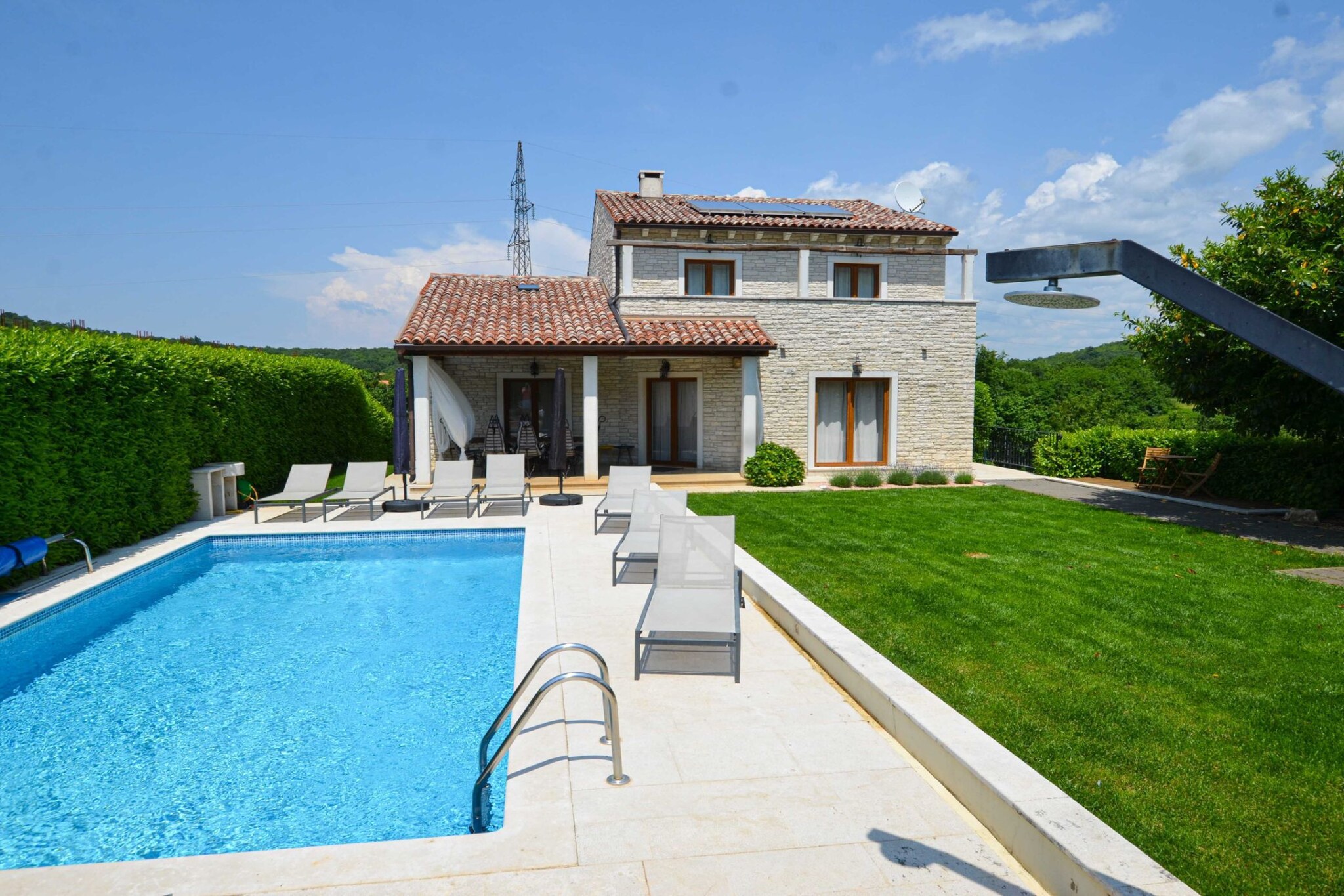 Sophisticated and Chic Villa with Pool - Four Bedroom Villa with Pool-Piscine