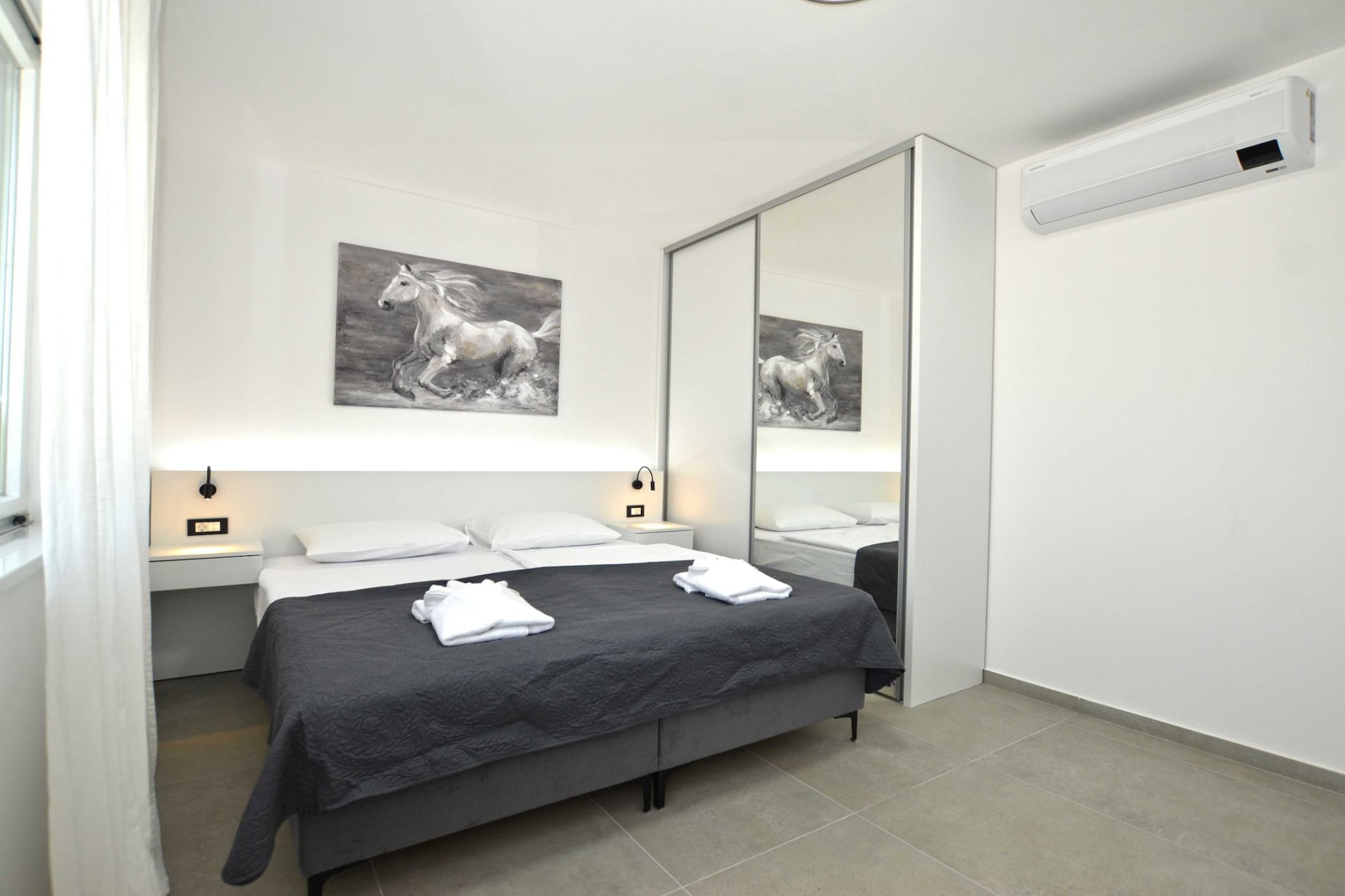 Refined and Inviting Villa in Kanfanar - Four Bedroom Villa with Pool-Schlafzimmer