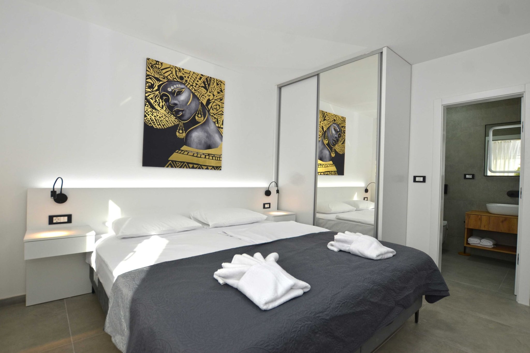 Refined and Inviting Villa in Kanfanar - Four Bedroom Villa with Pool-Schlafzimmer