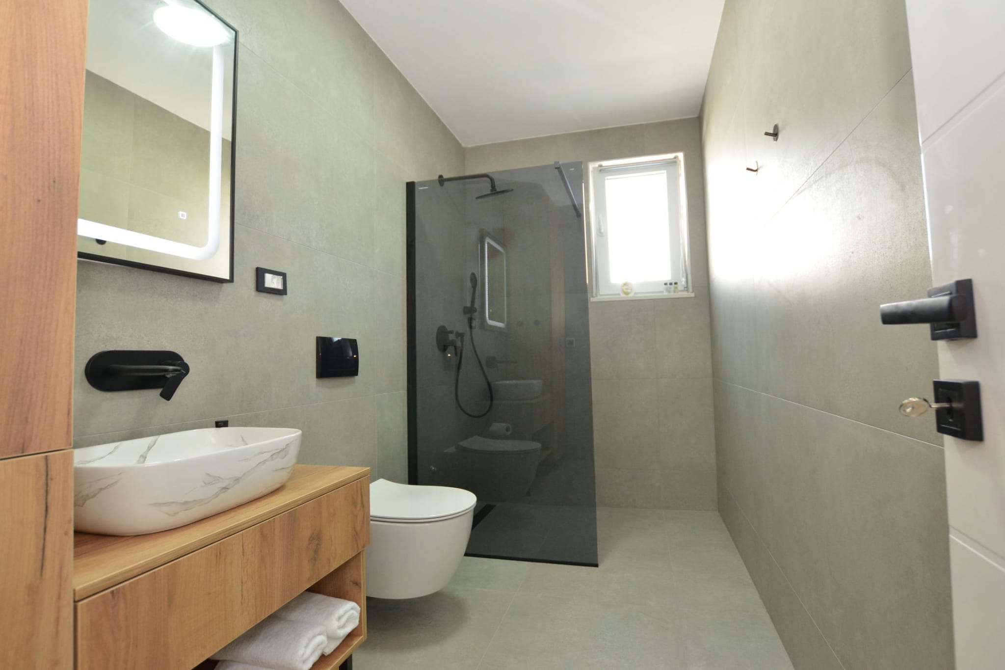 Refined and Inviting Villa in Kanfanar - Four Bedroom Villa with Pool-Badezimmer