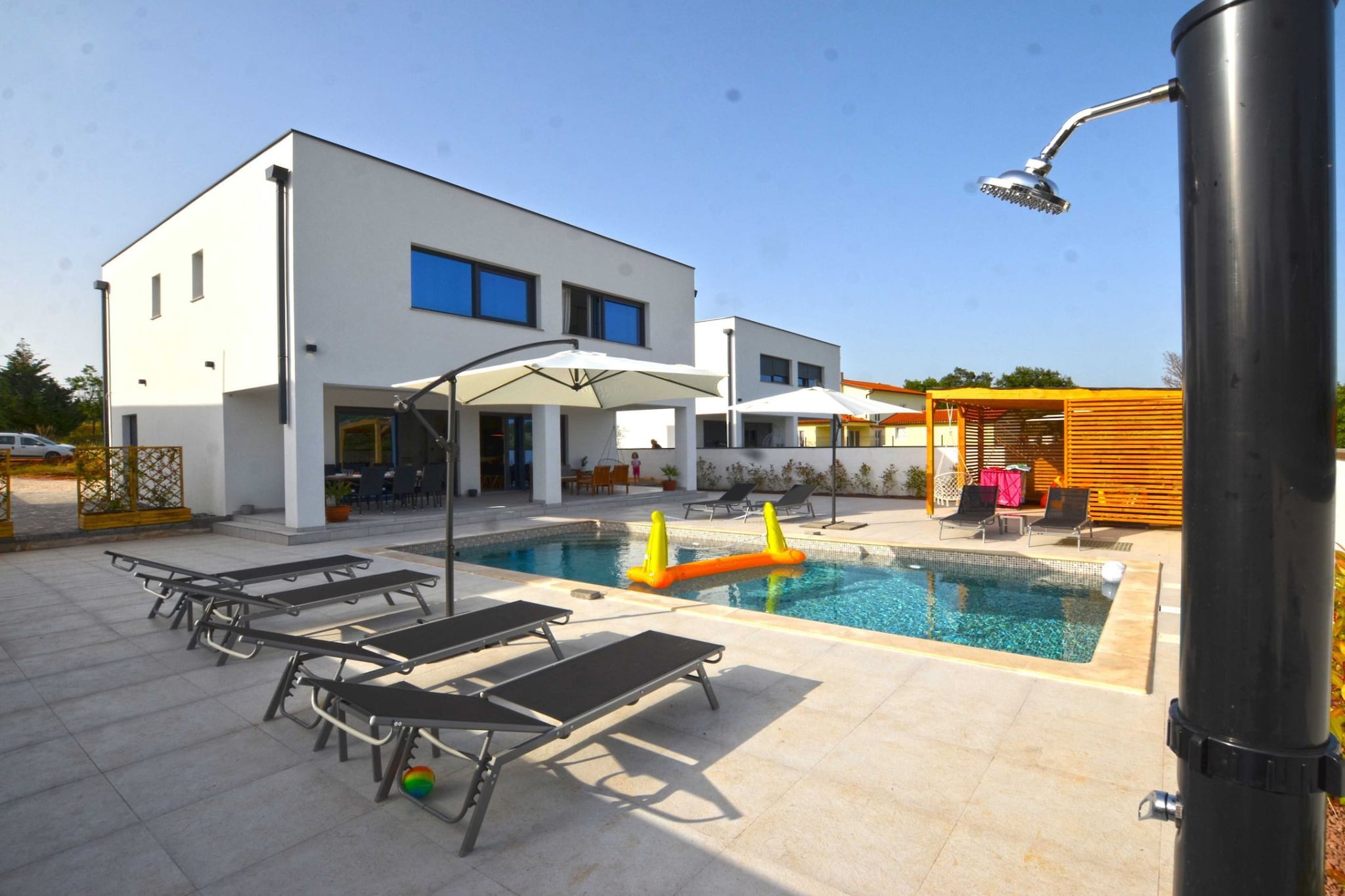 Refined and Inviting Villa in Kanfanar - Four Bedroom Villa with Pool-Schwimmbad