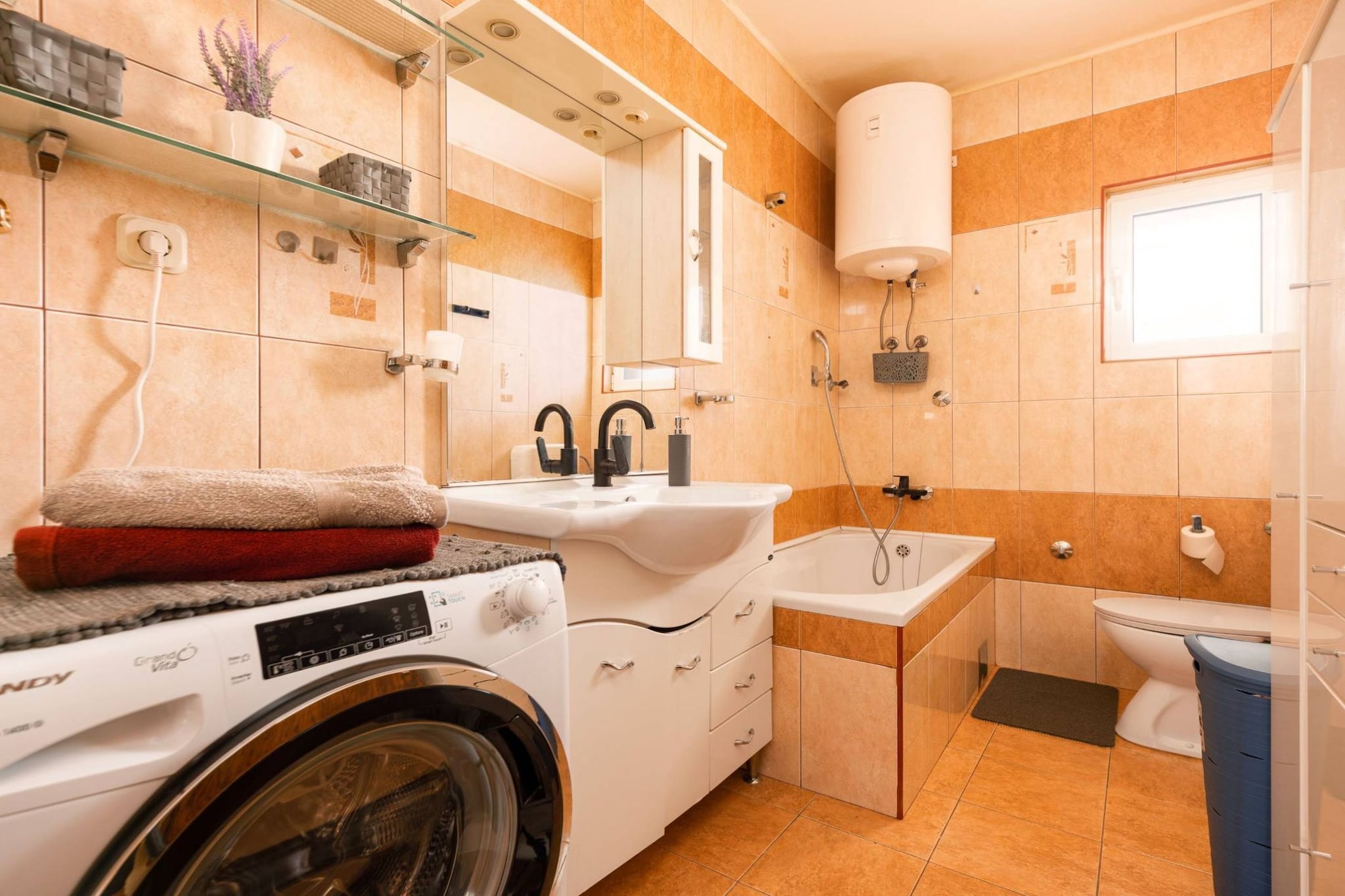 Luxury Seget Donji Apartments with Terrace and Sea View - Three Bedroom Apartment with Terrace and Sea View-Kitchen