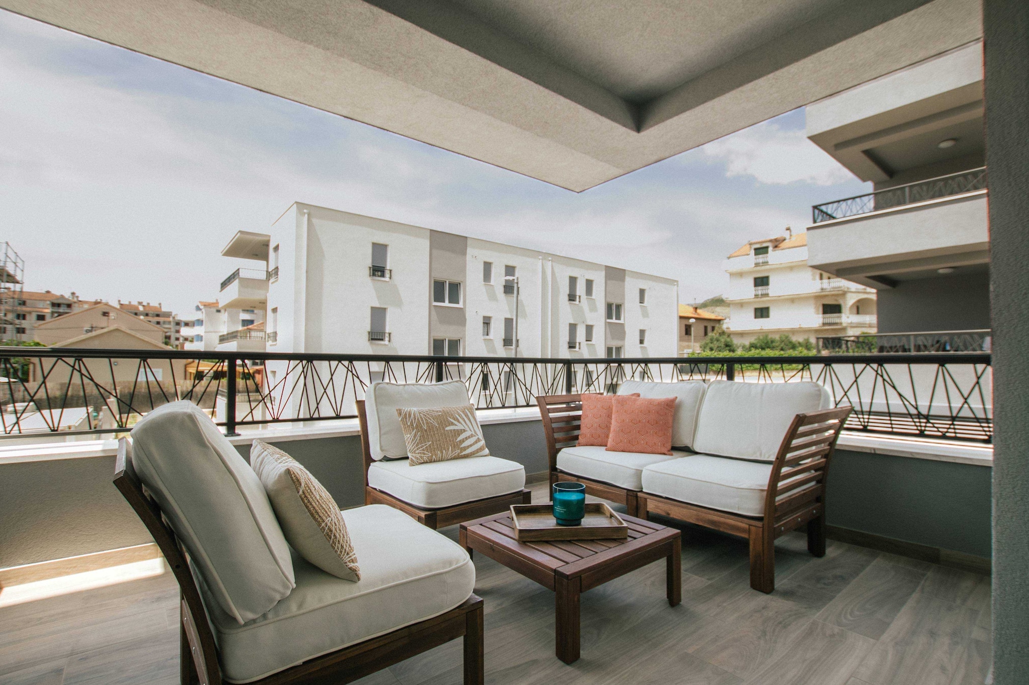 Spacious Luxury Trogir Apartments - Classic Two Bedroom Apartment (Coral)-Terrassenbalkon