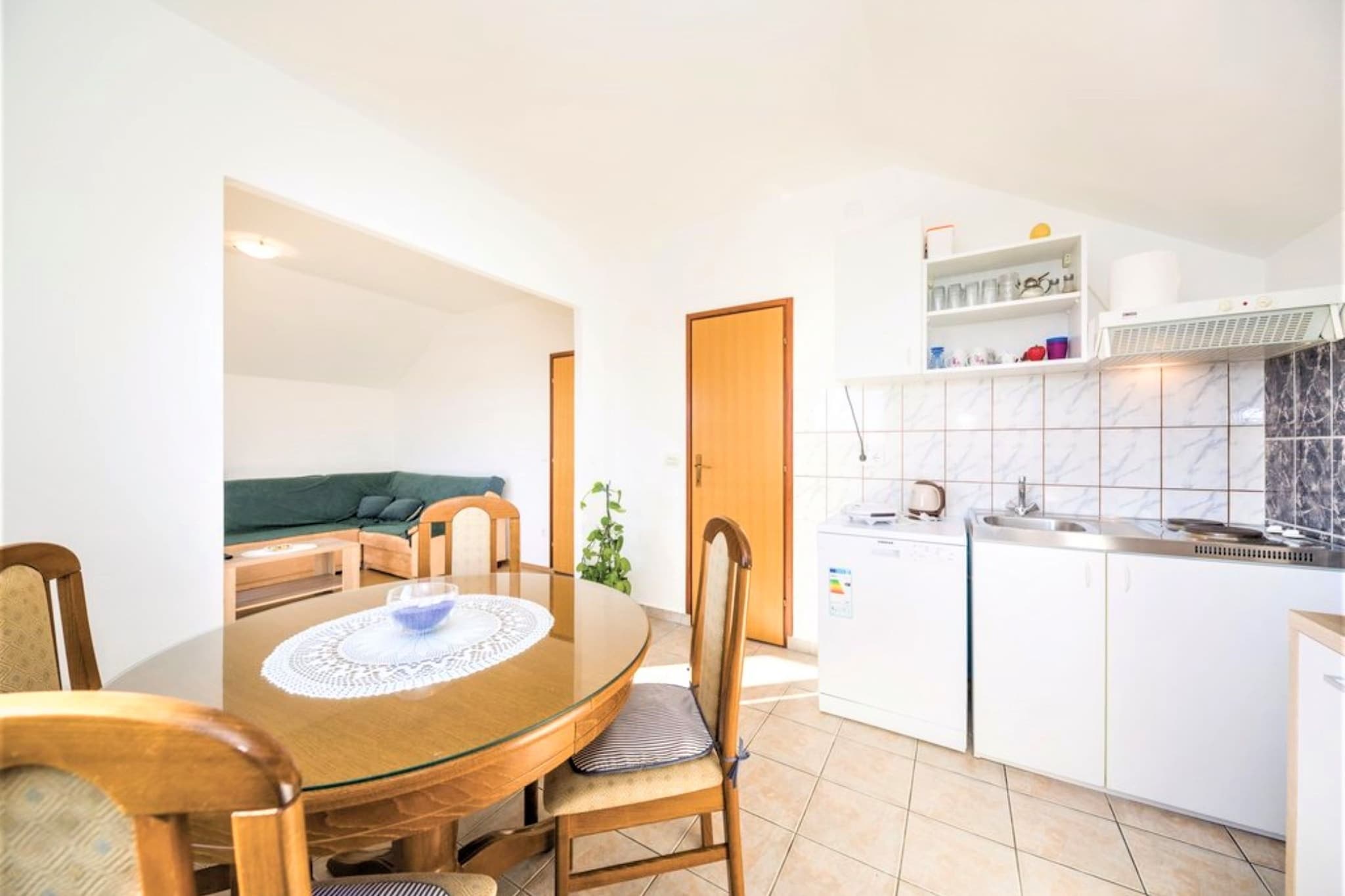 Trogir Comfortable Apartment with Terrace - Two Bedroom Apartment with Terrace-Kitchen