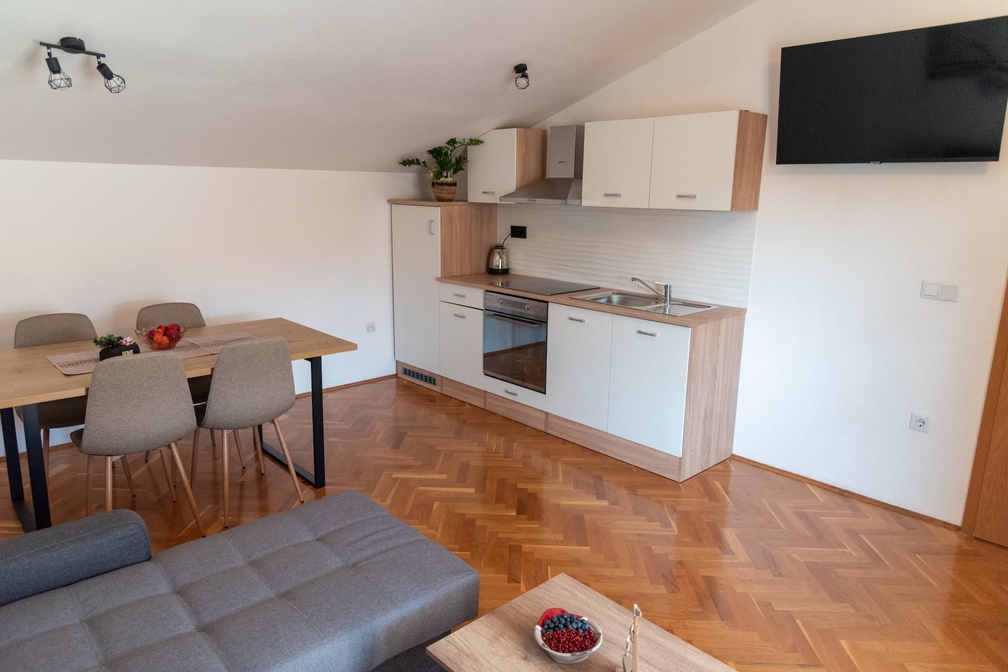 Kastel Gomilica Cozy and Stylish Apartments near the Sea - Classic One Bedroom Apartment (owner II)