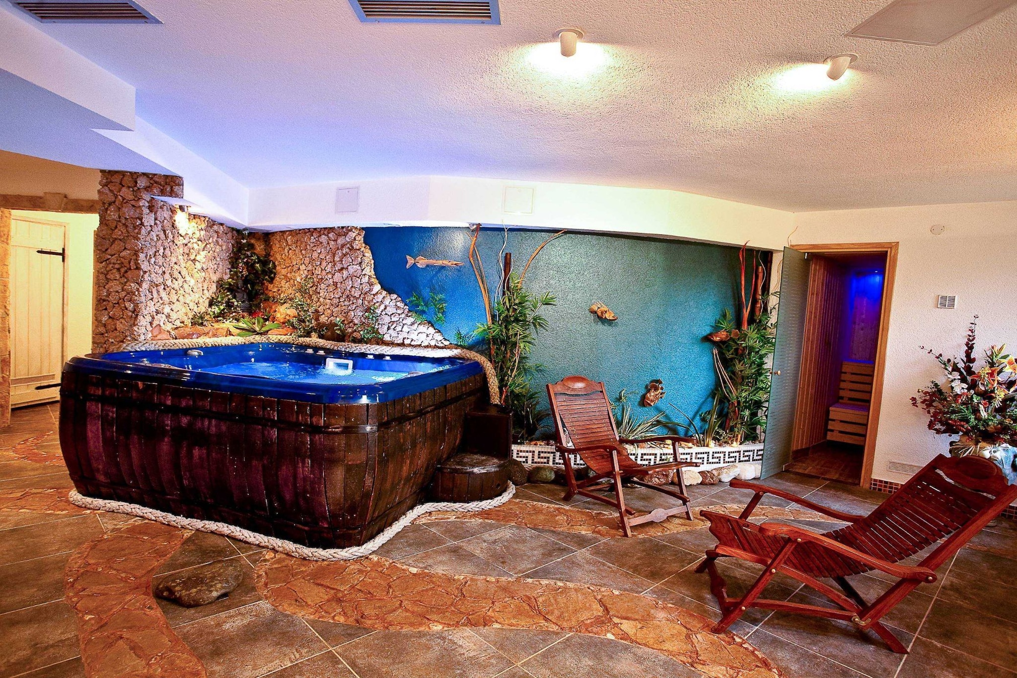 Authentic Dalmatian Hillside Escape with Pool, Sauna & BBQ - Seven Bedroom Holiday Home-Spa
