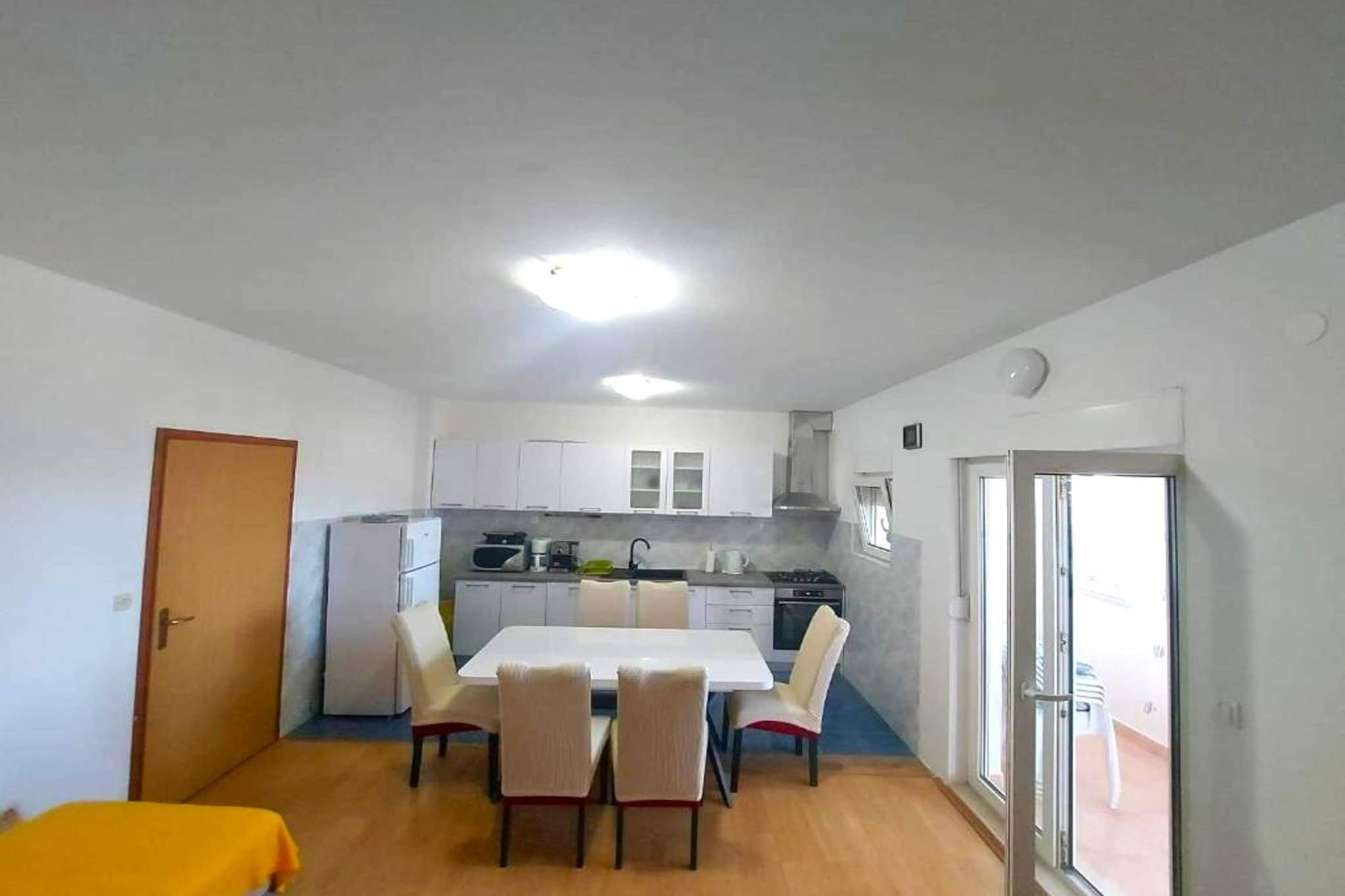 Seaside Okrug Gornji Apartment with Terrace and Patio - Two Bedroom Apartment with Terrace-Cuisine