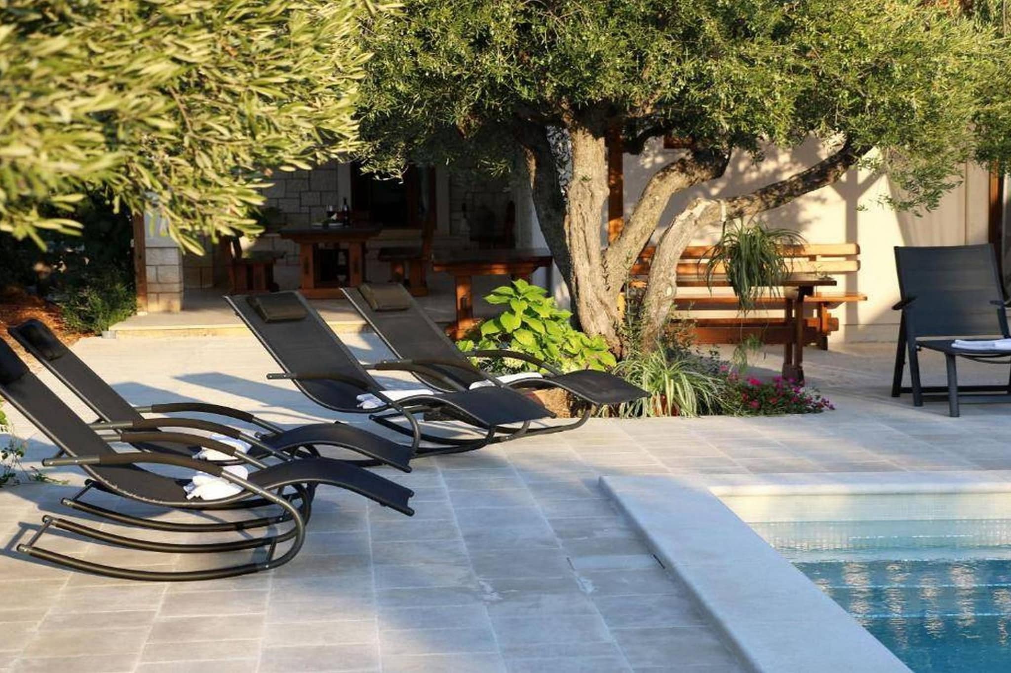 Secluded Oasis with Pool, Outdoor Kitchen, & Landscaped Terraces - Three Bedroom Villa-Außenbereich