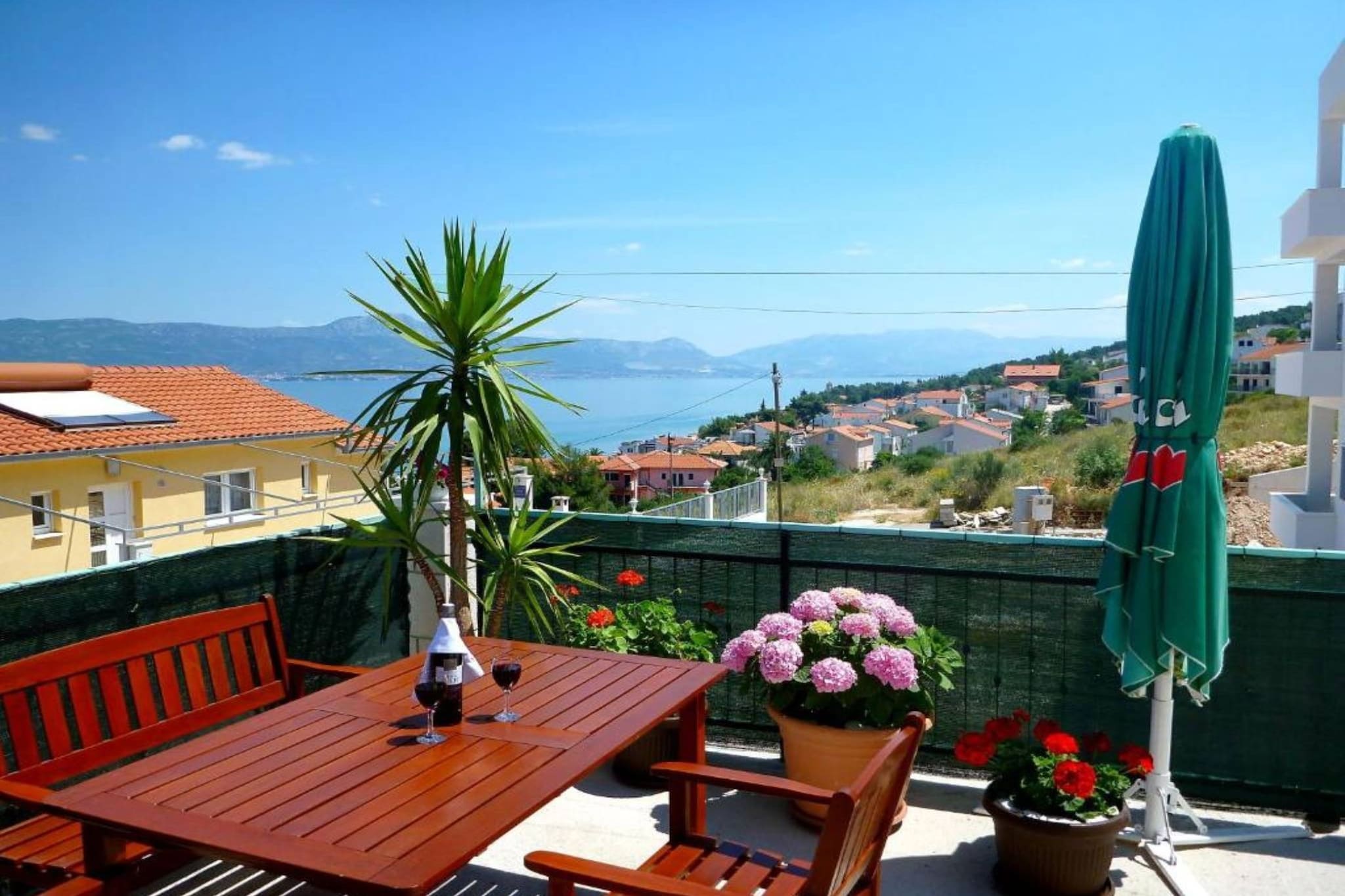 Beachfront Mastrinka Apartments with Sea View - Studio Apartment with Terrace and Sea View-Terrasse