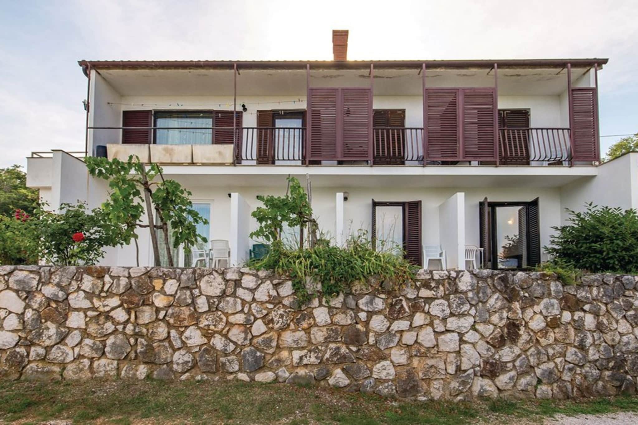 Elegant Brsec Apartments with Sea View - Three Bedroom Apartment with Sea View-Außenbereich