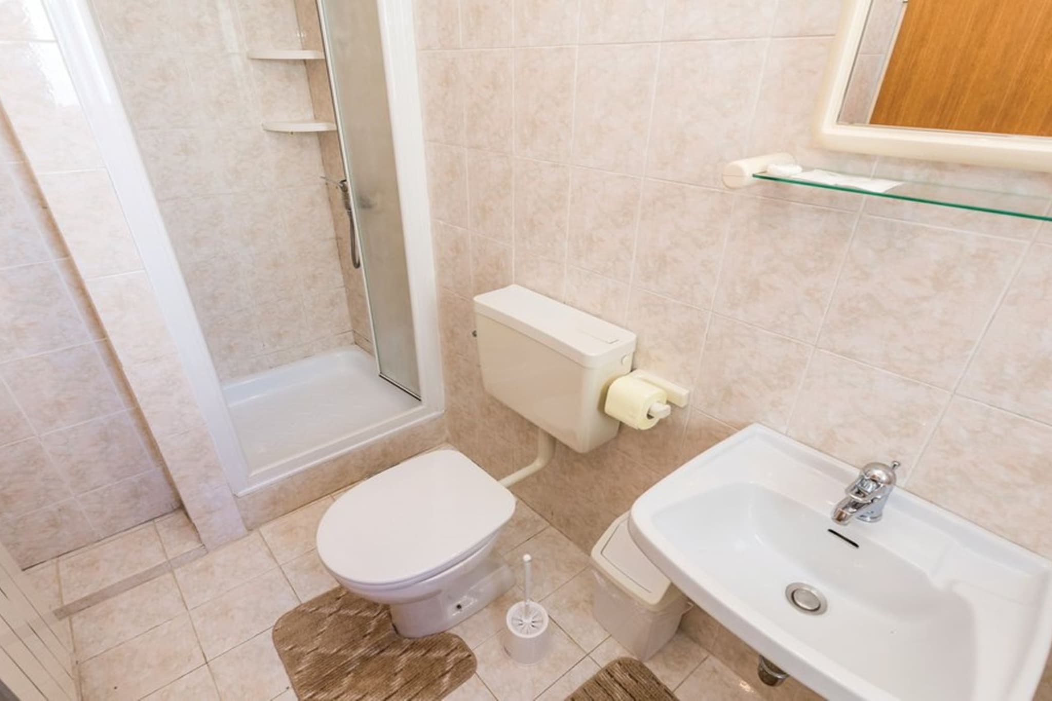 Elegant Brsec Apartments with Sea View - Three Bedroom Apartment with Sea View-Badezimmer