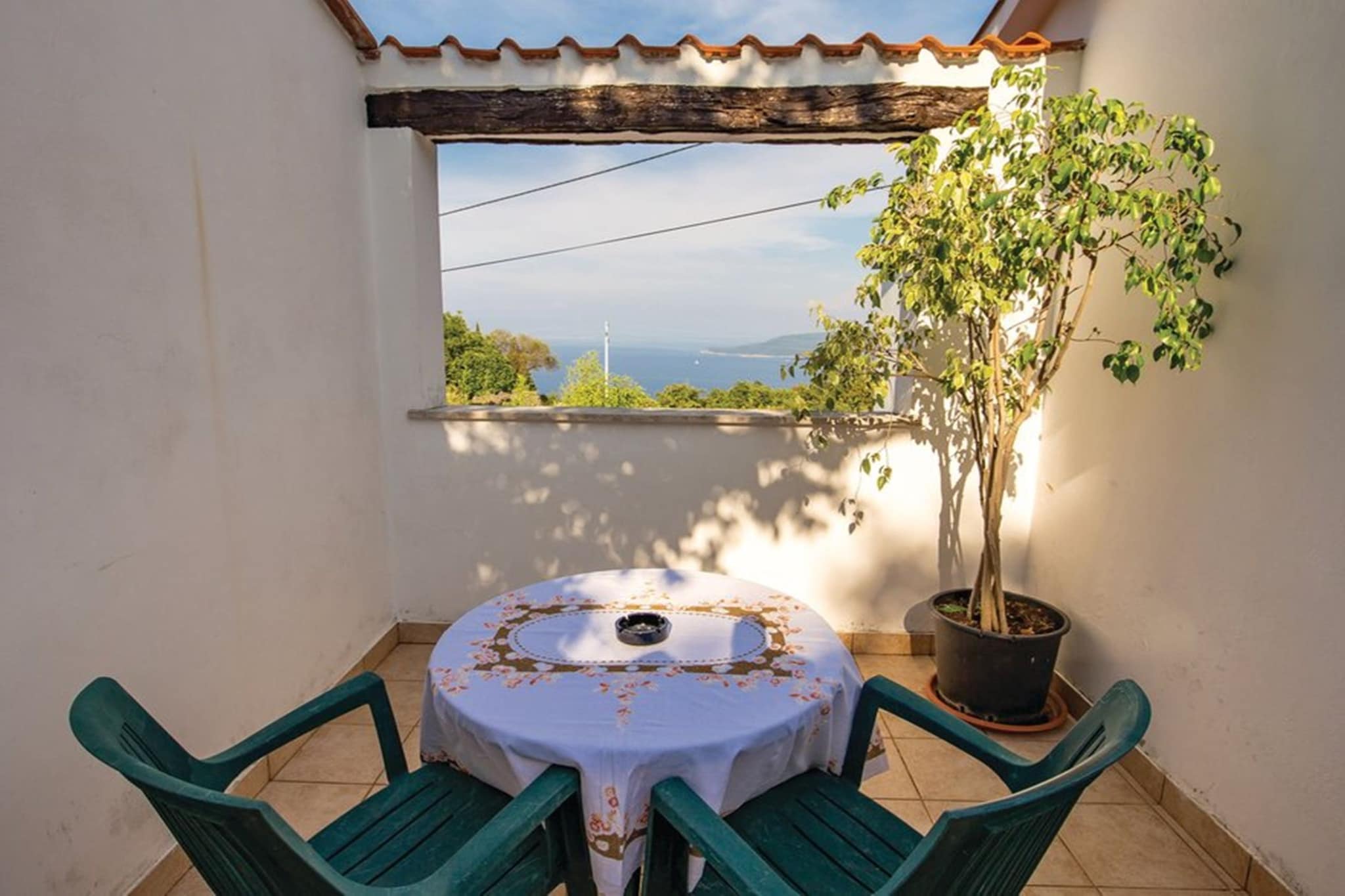Elegant Brsec Apartments with Sea View - Three Bedroom Apartment with Sea View-Innen