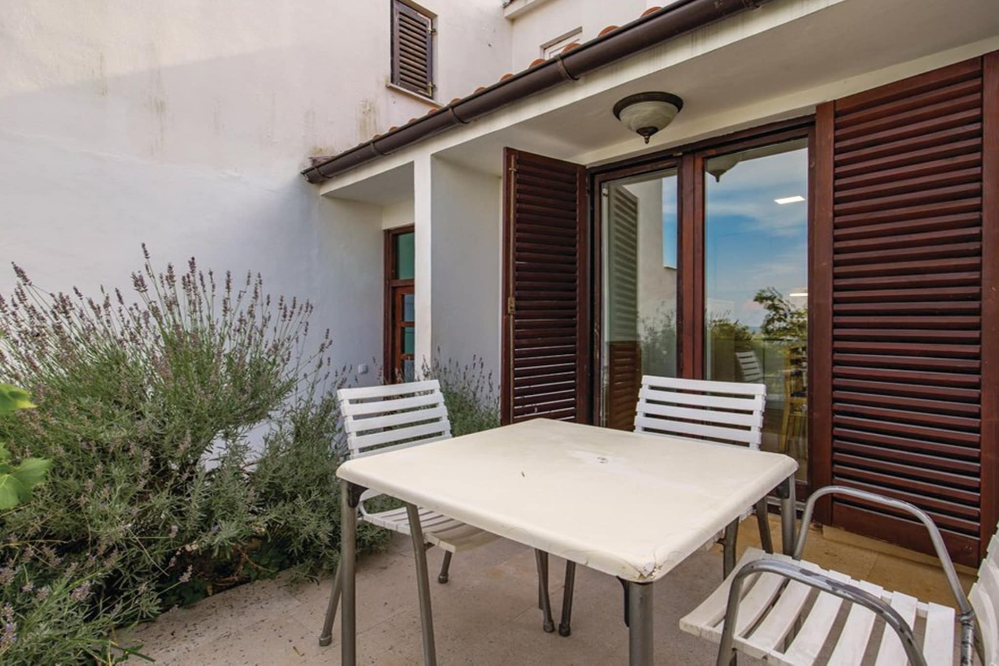Elegant Brsec Apartments with Sea View - Two Bedroom Apartment with Sea View-Außenbereich