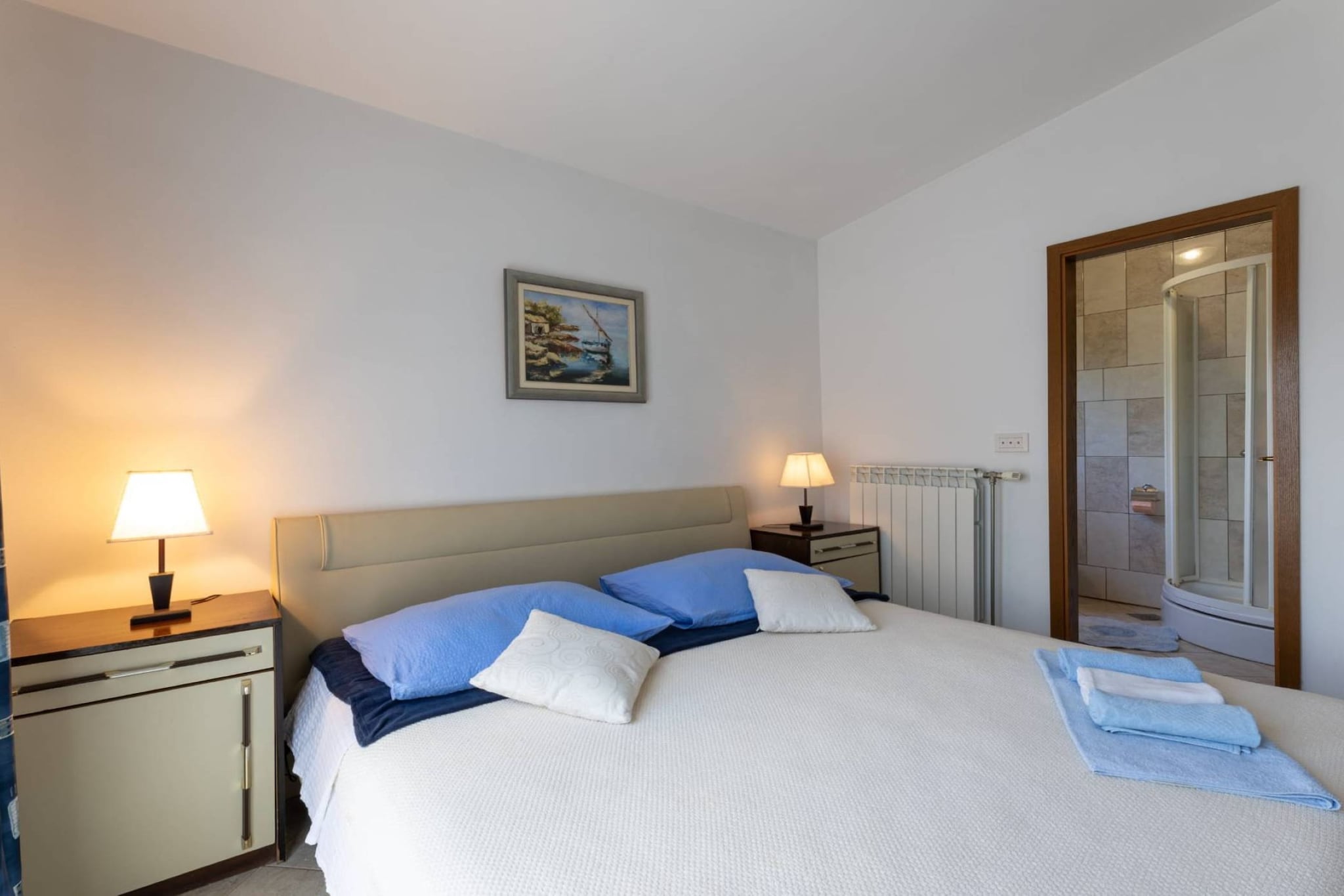Bright and Spacious Apartment with Terrace in Kastel Stafilic - Two Bedroom Apartment with Terrace-Chambre