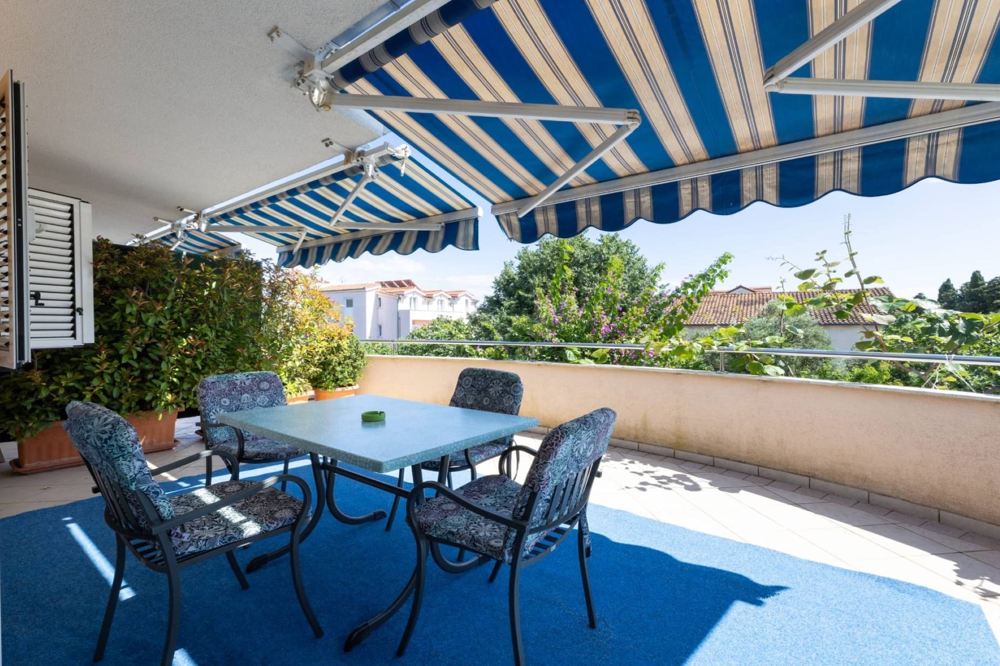 Bright and Spacious Apartment with Terrace in Kastel Stafilic - Two Bedroom Apartment with Terrace-Terrasse