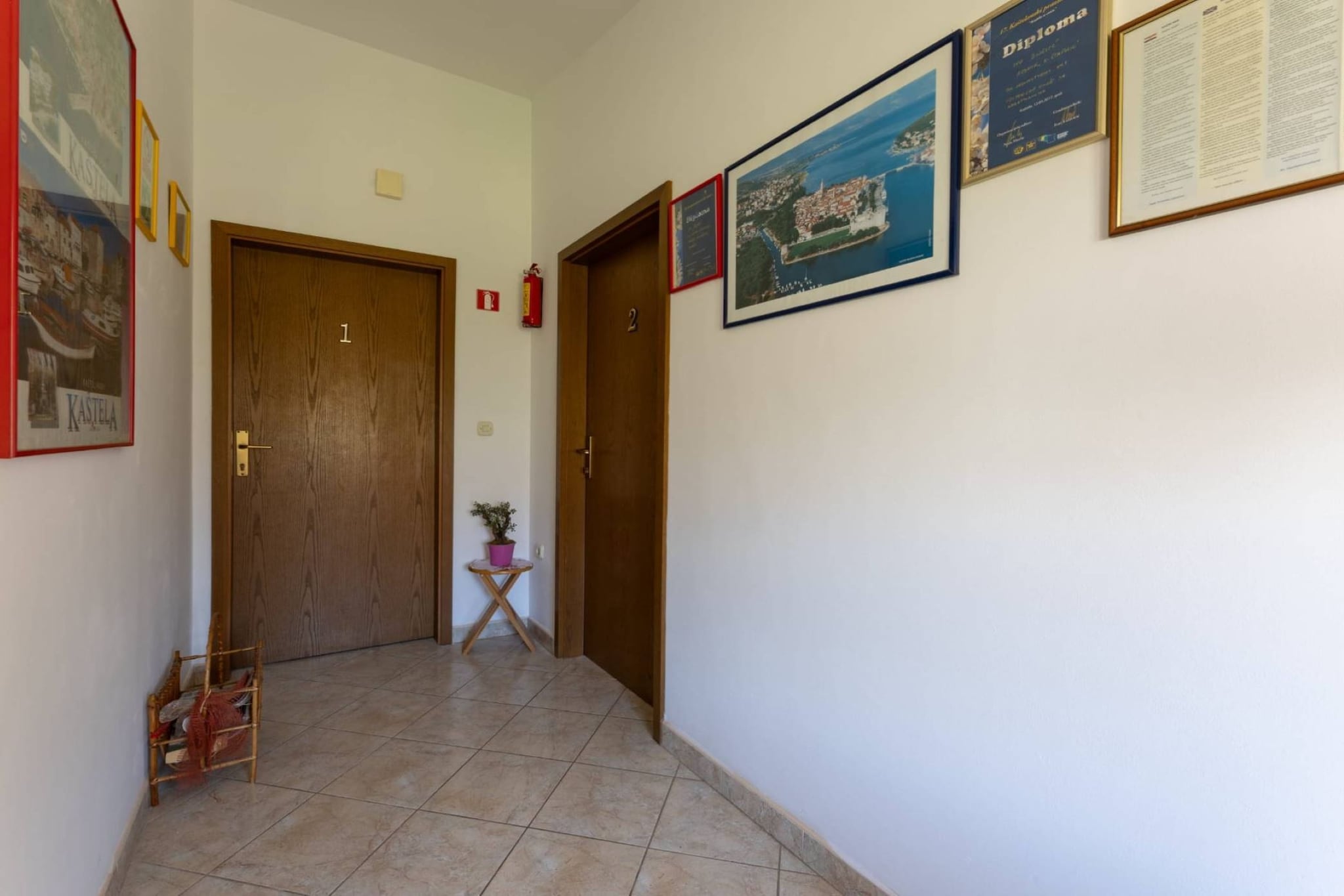 Bright and Spacious Apartment with Terrace in Kastel Stafilic - Two Bedroom Apartment with Terrace-Intérieur