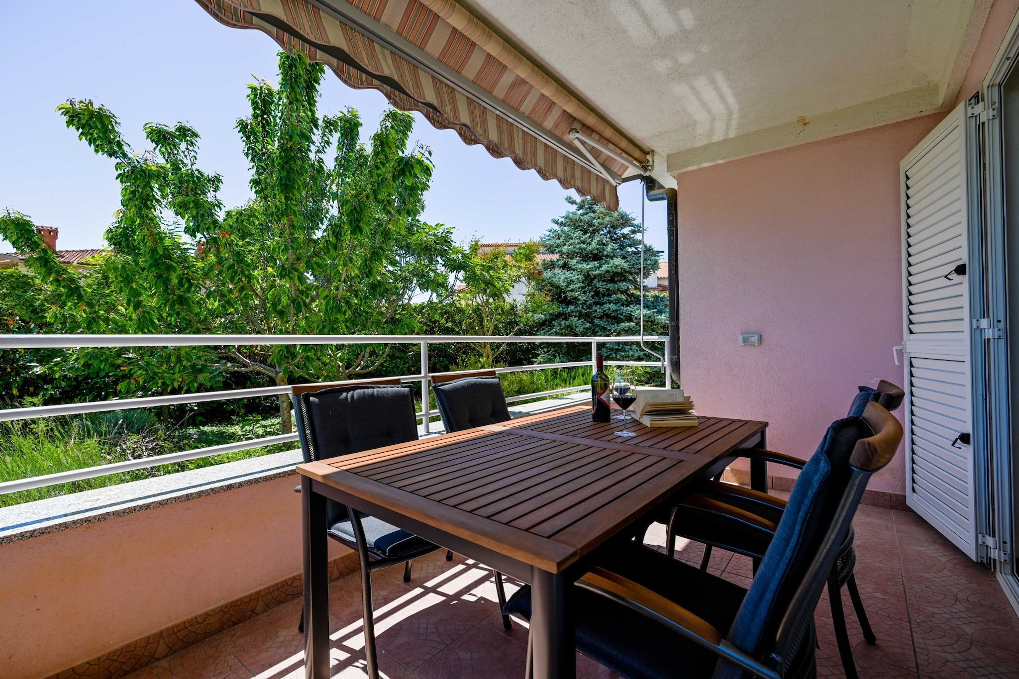 Modern and Stylish Rovinj Apartments with Terrace - Classic One  Bedroom Apartment with Terrace (owner Cherry)-Terrassenbalkon