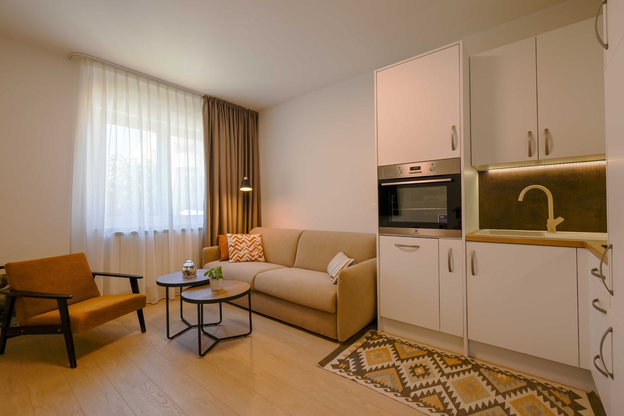 Modern and Stylish Rovinj Apartments with Terrace - Standard One Bedroom Apartment with Terrace (owner Apricot)-Küche