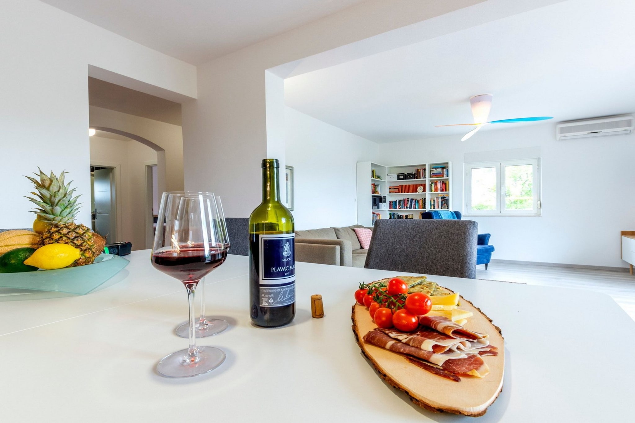 Five Bedroom Villa-Dining room