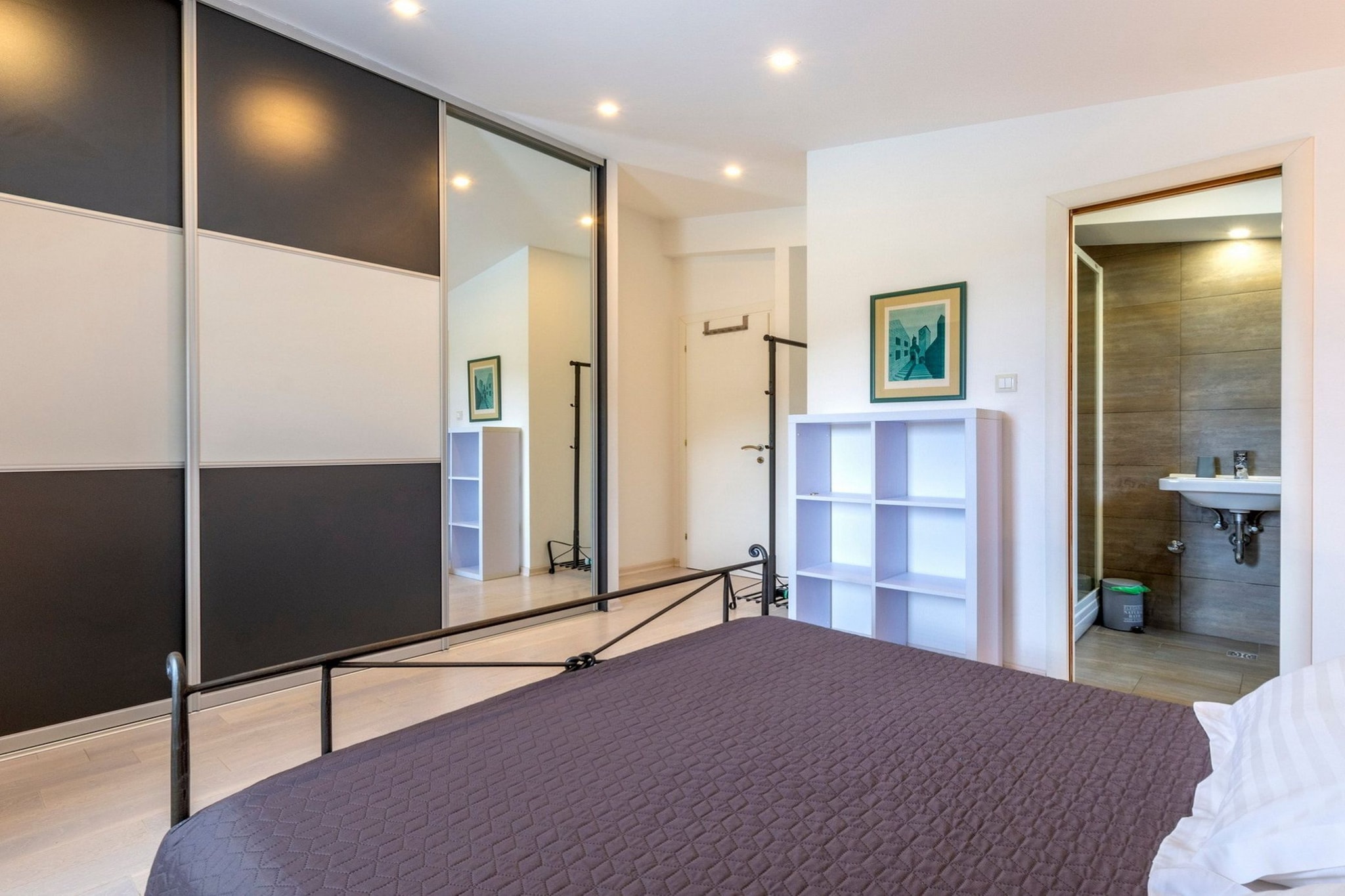 Five Bedroom Villa-Bedroom