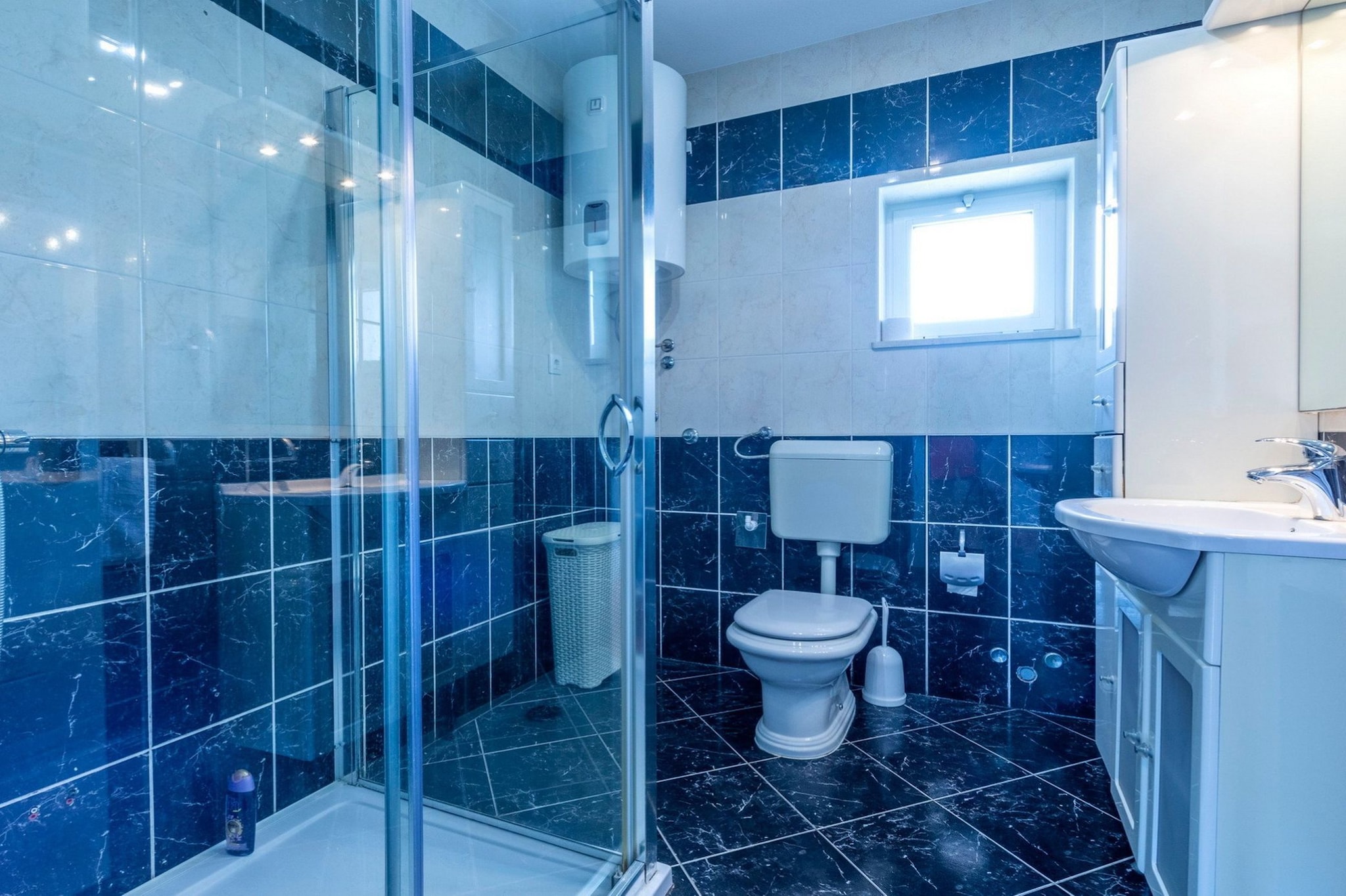 Five Bedroom Villa-Bathroom