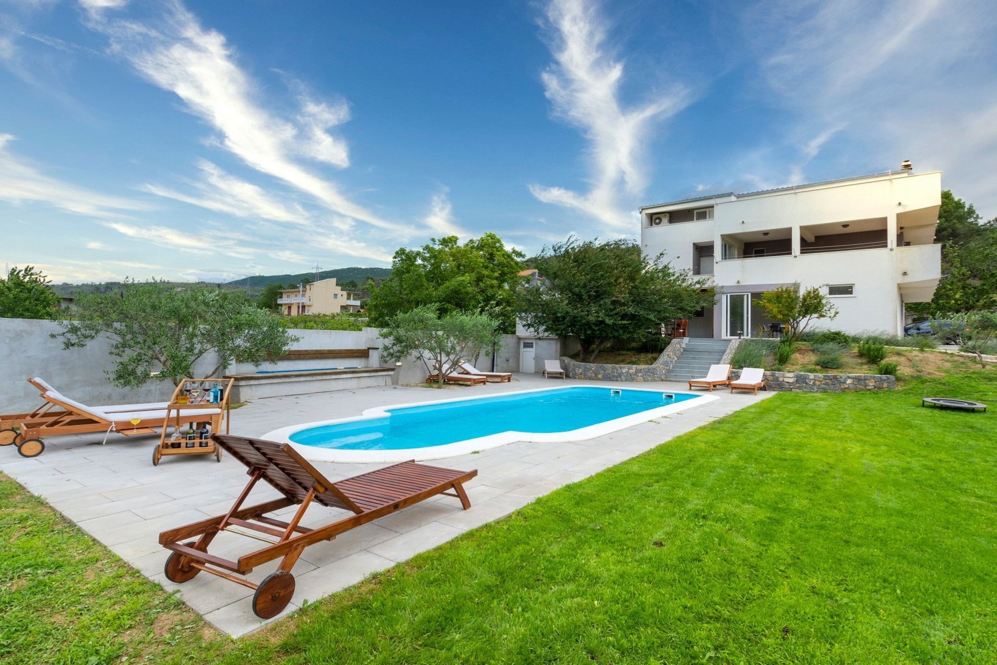 Five Bedroom Villa-Pool