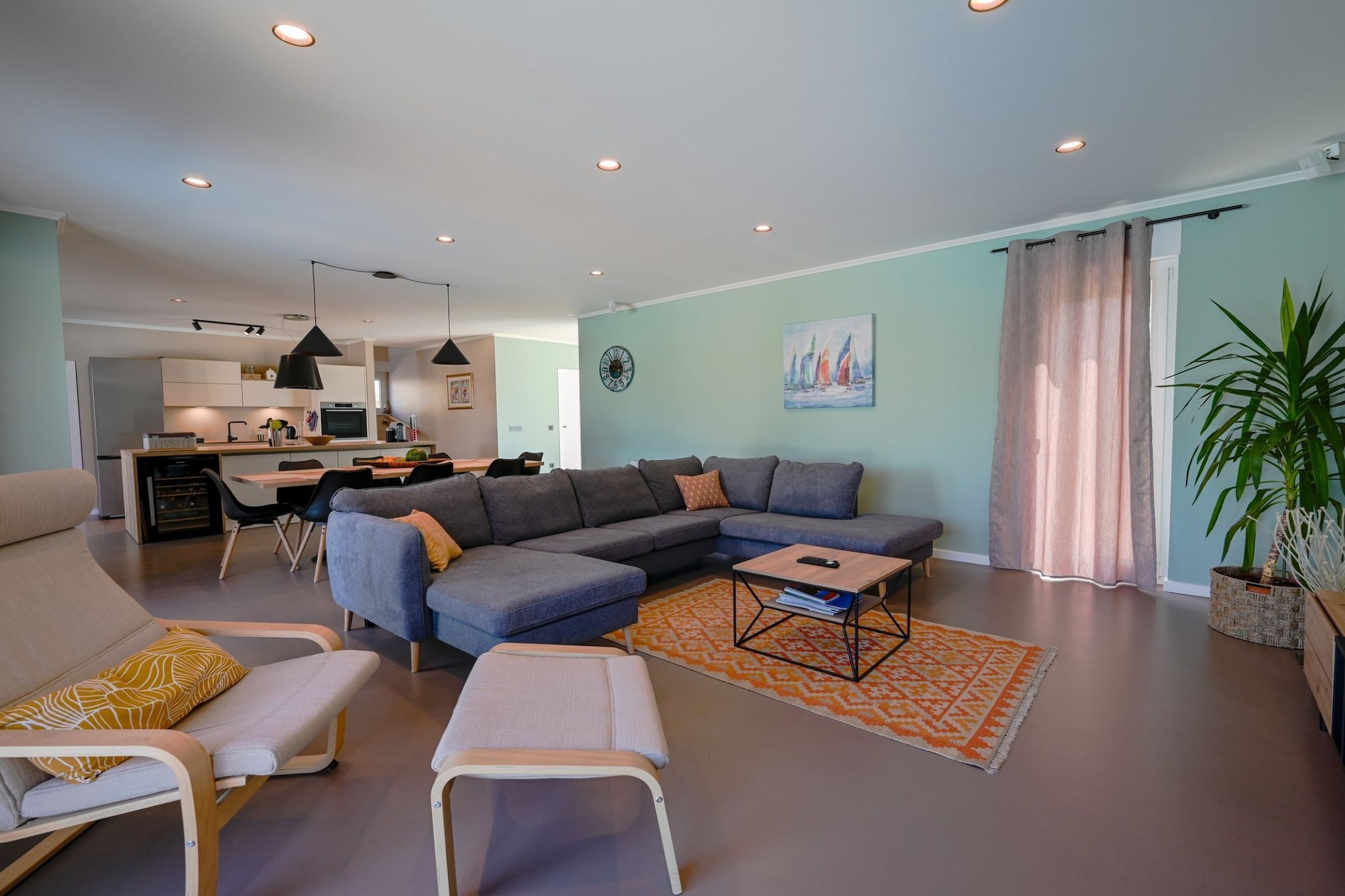 Matohanci Dazzling Villa with Pool - Four Bedroom Villa with Pool-Wohnzimmer