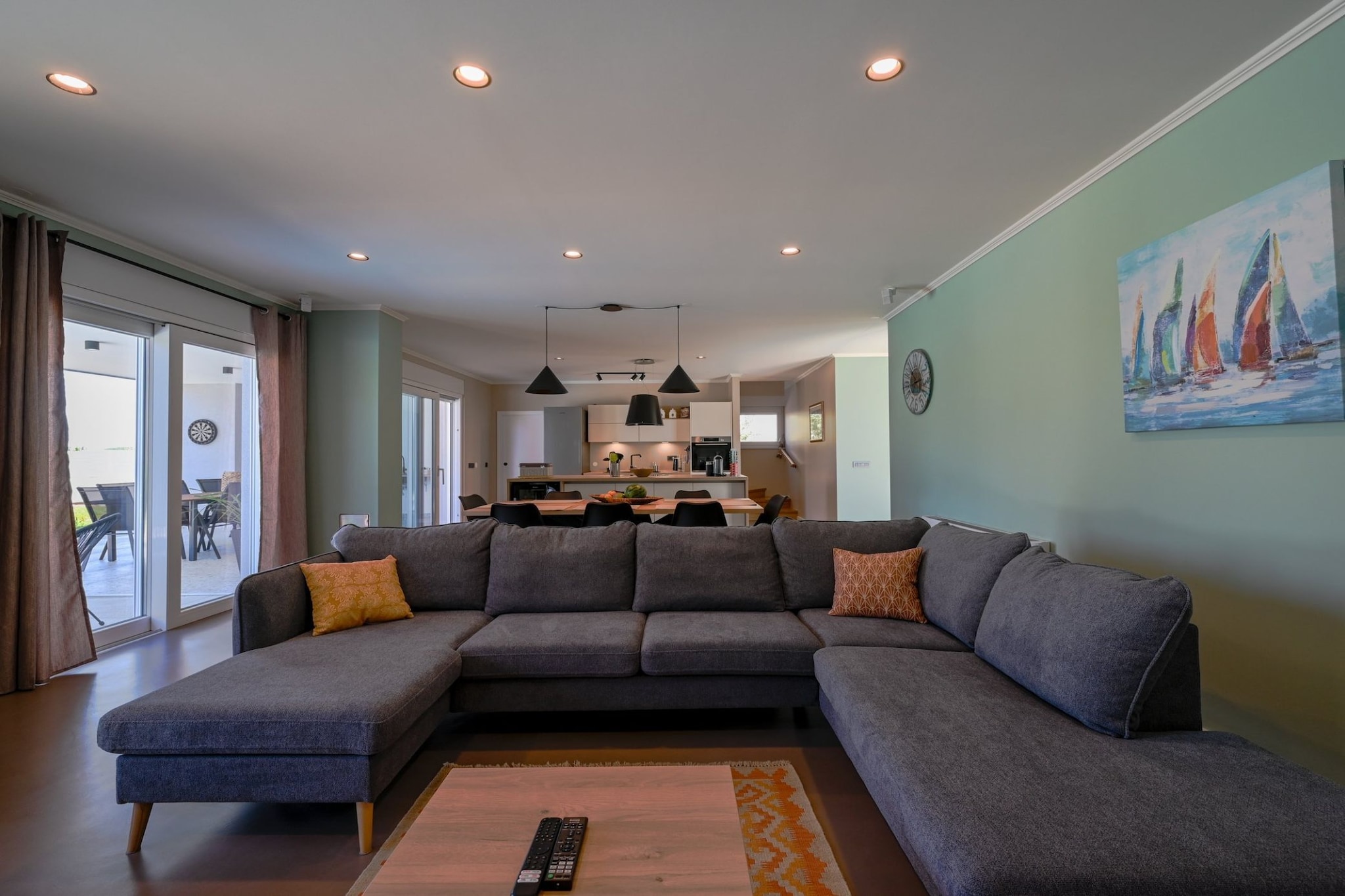 Matohanci Dazzling Villa with Pool - Four Bedroom Villa with Pool-Wohnzimmer