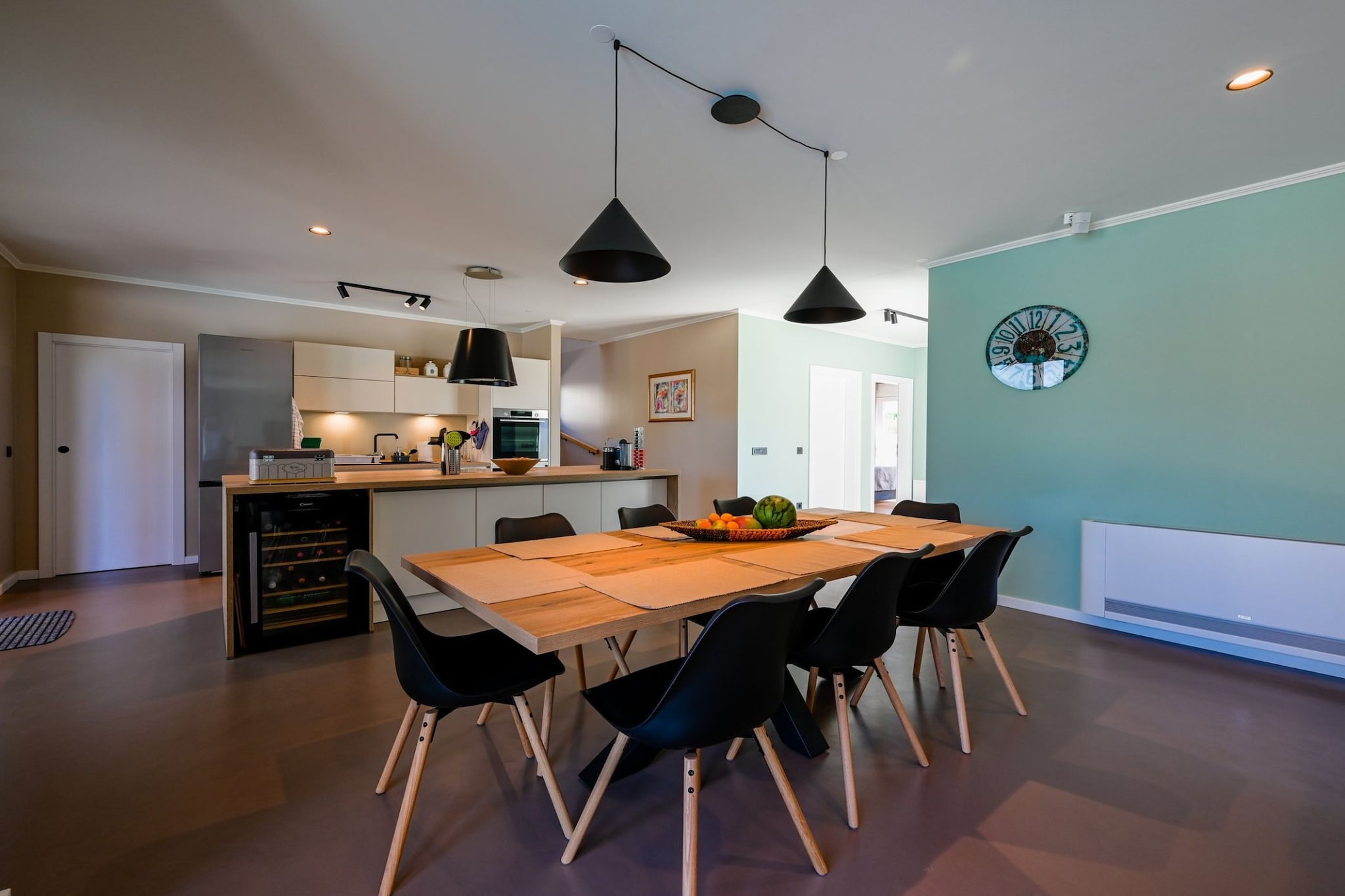 Matohanci Dazzling Villa with Pool - Four Bedroom Villa with Pool-Esszimmer