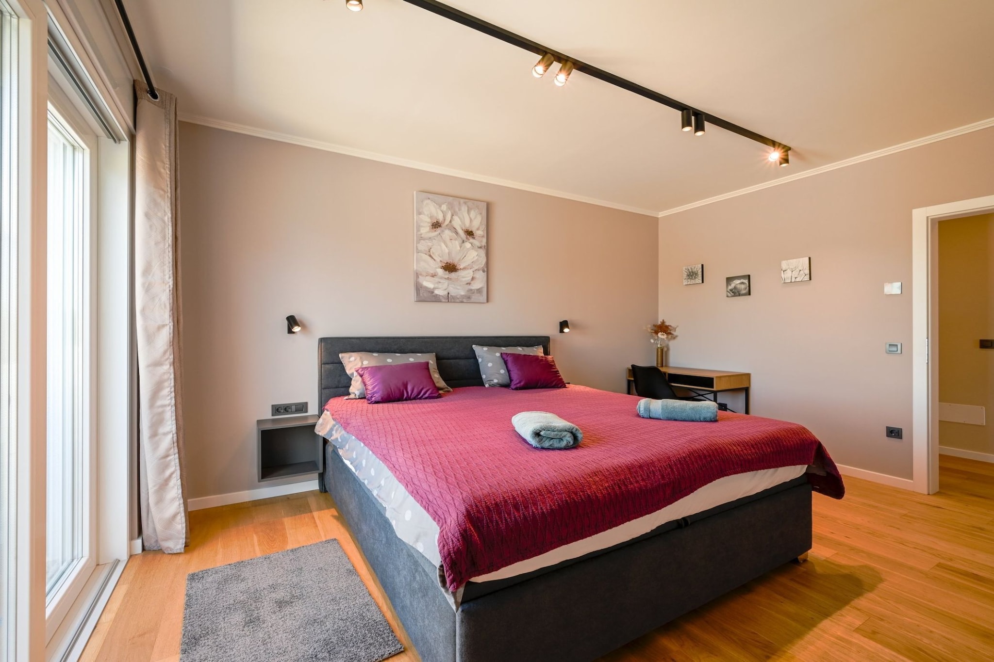 Matohanci Dazzling Villa with Pool - Four Bedroom Villa with Pool