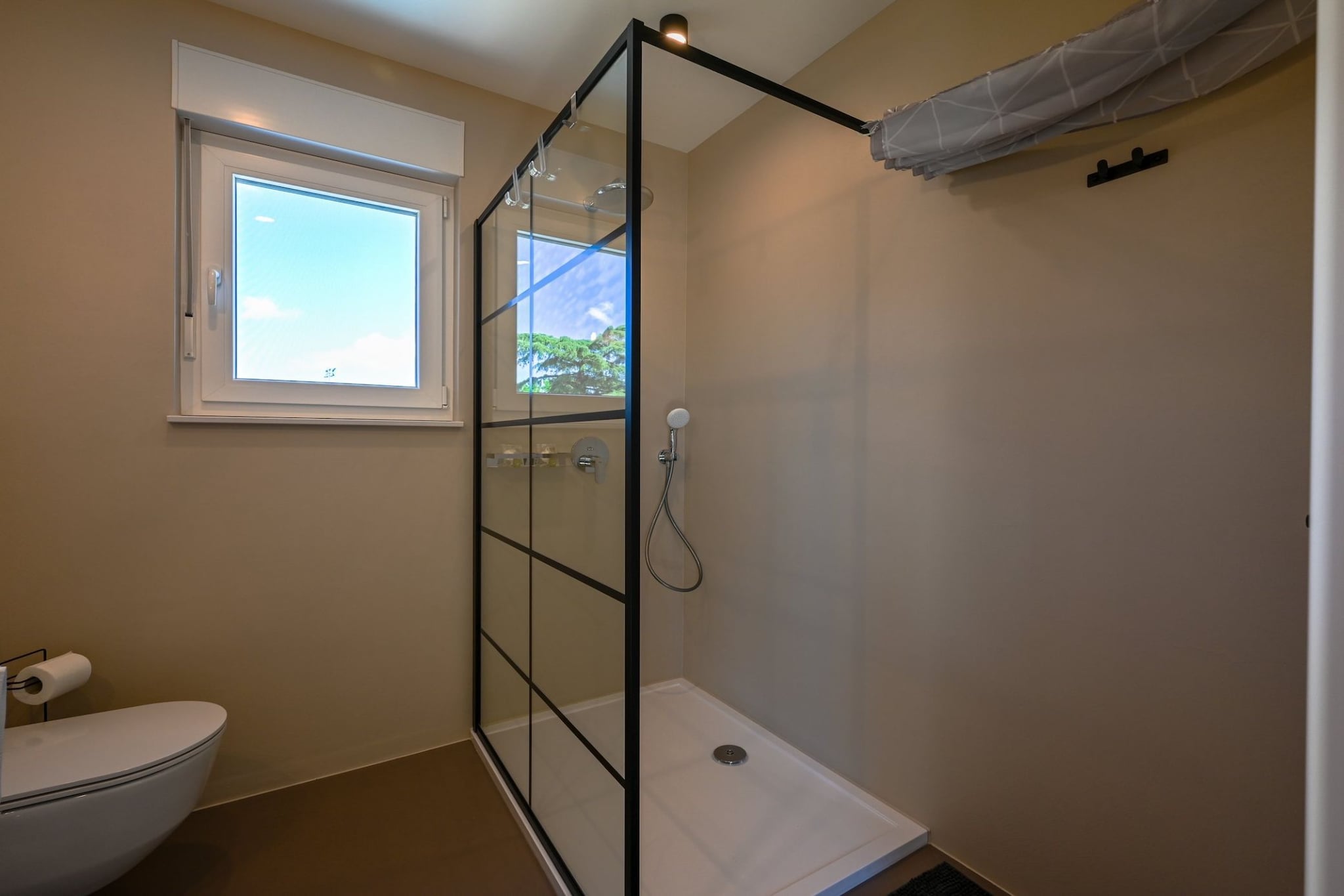 Matohanci Dazzling Villa with Pool - Four Bedroom Villa with Pool-Badezimmer
