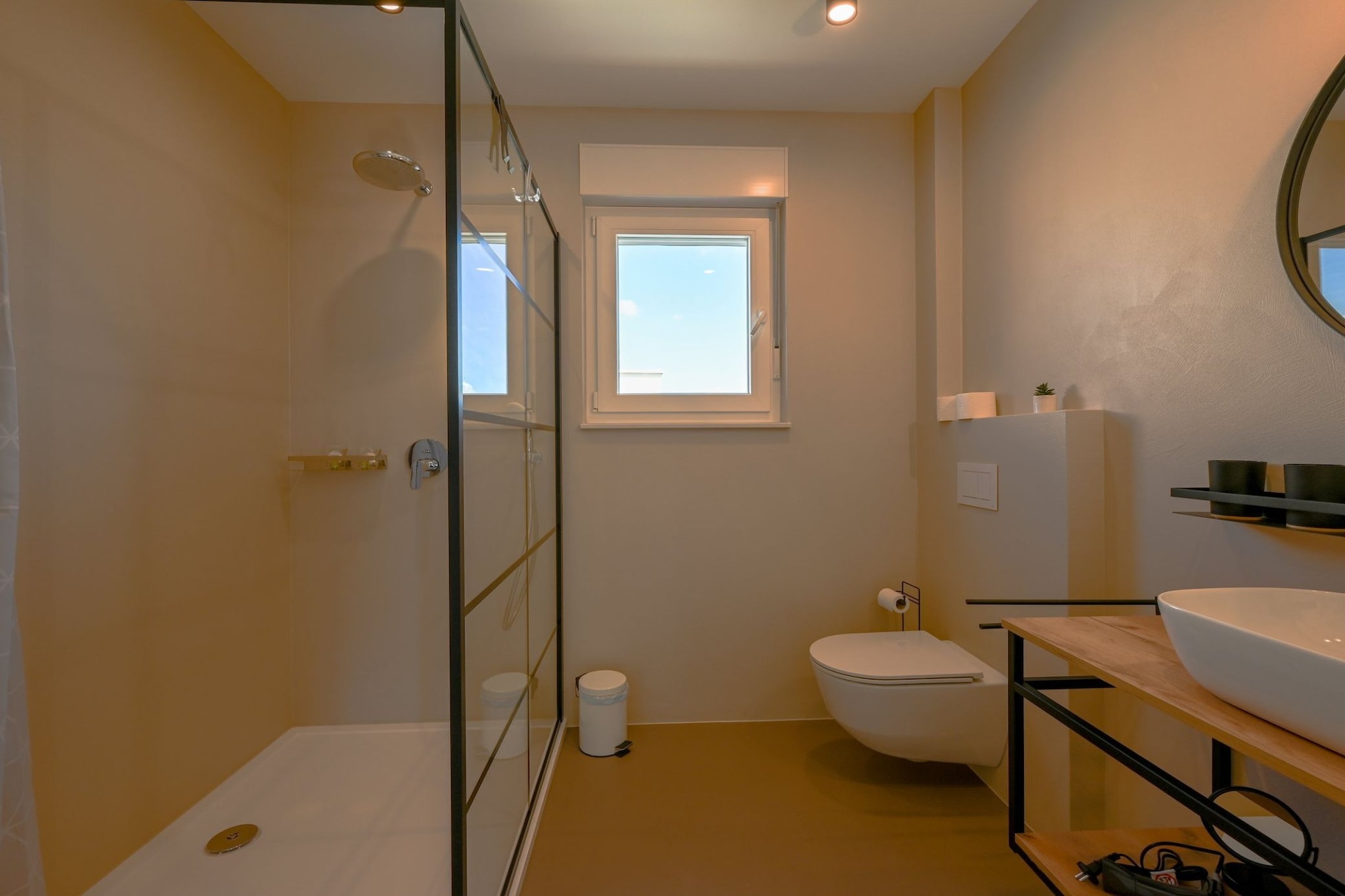 Matohanci Dazzling Villa with Pool - Four Bedroom Villa with Pool-Badezimmer