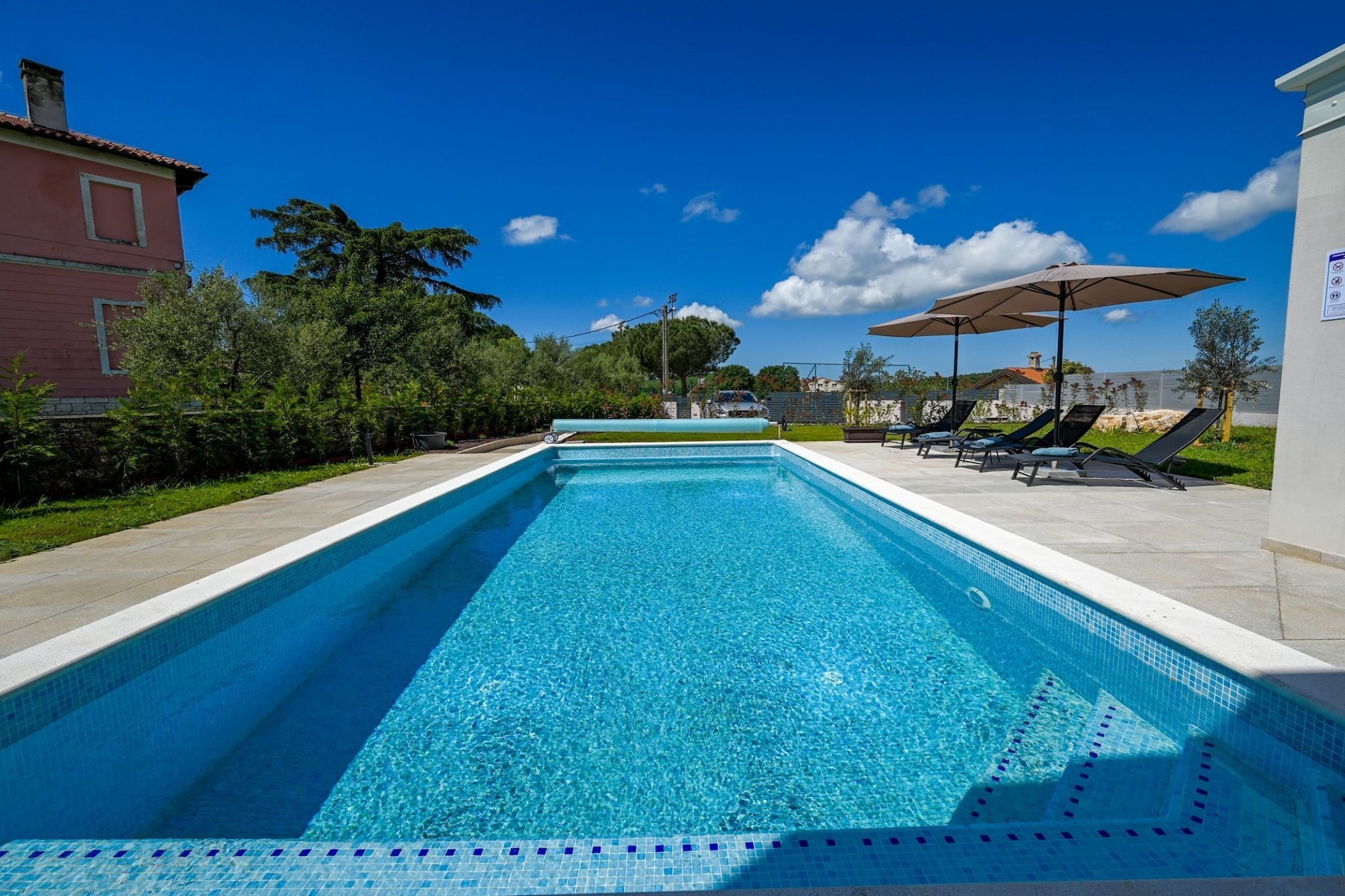 Matohanci Dazzling Villa with Pool - Four Bedroom Villa with Pool-Schwimmbad