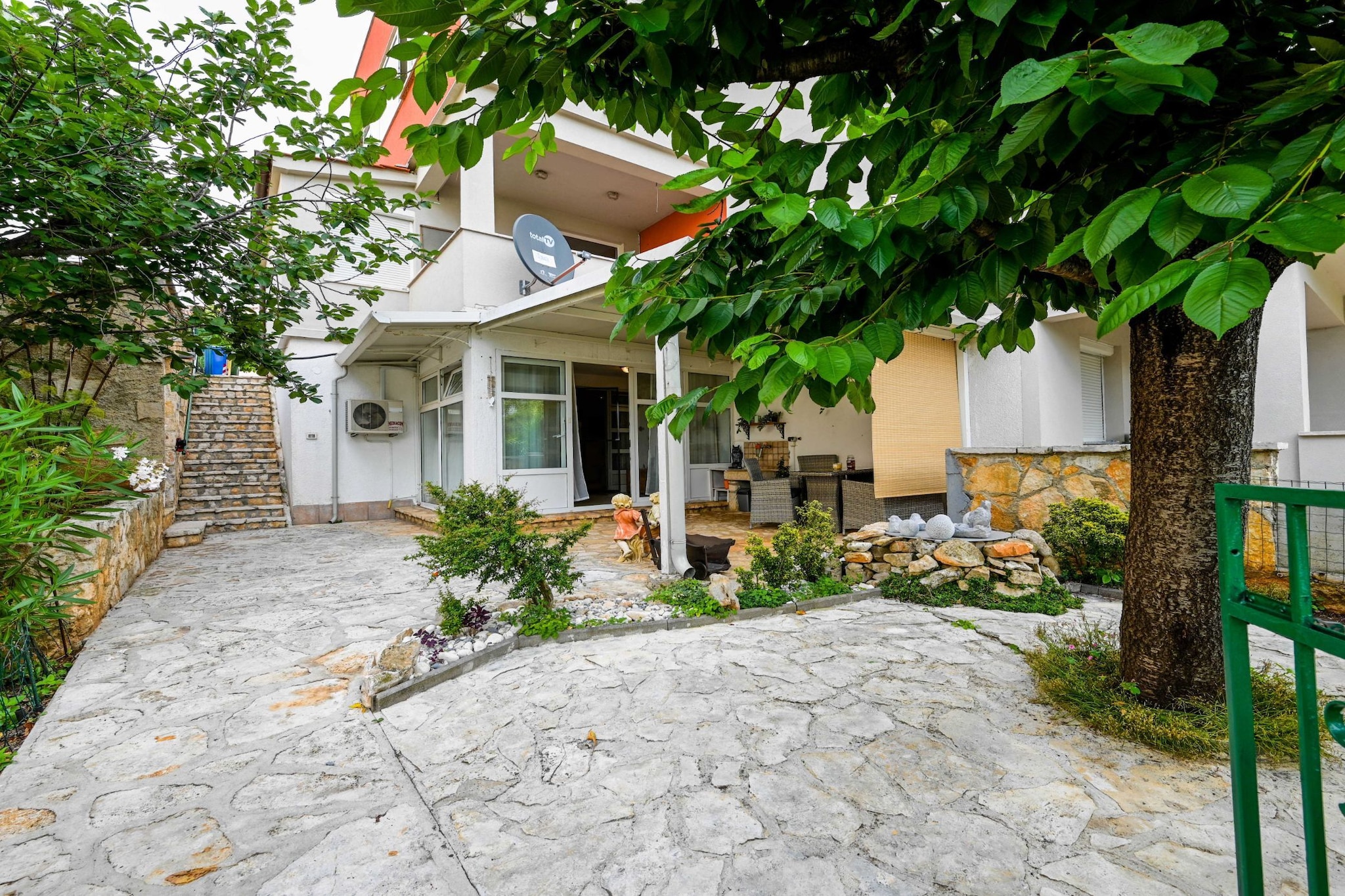 Classic and Smart Rovinj Apartment with Terrace - Two Bedroom Apartment with Terrace-Outdoor