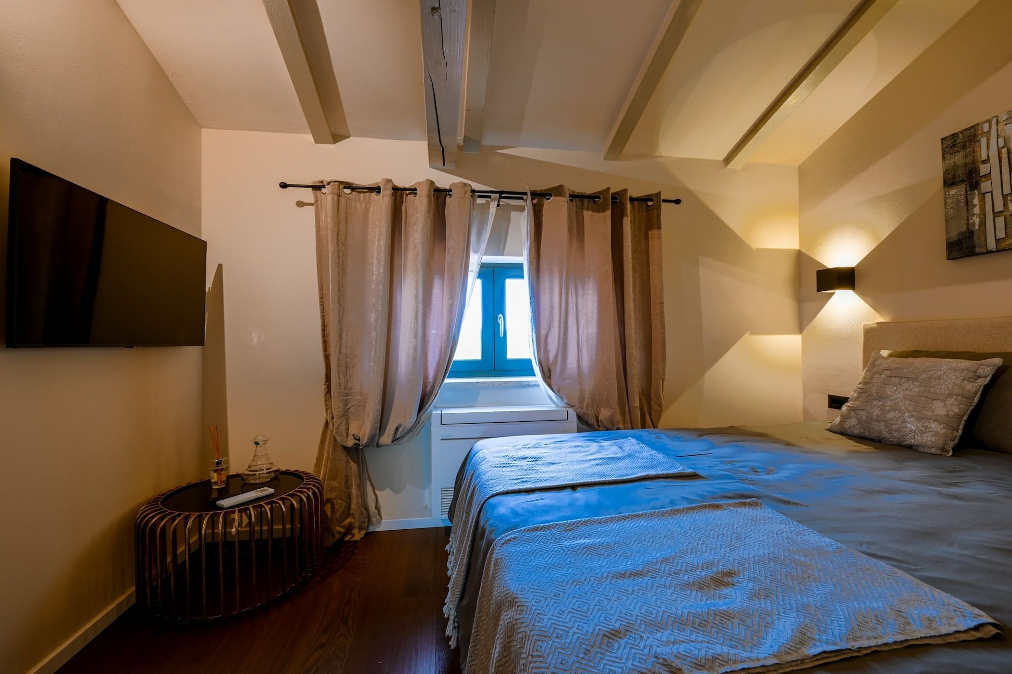 Radiant and Secluded Villa with Pool - Three Bedroom Villa with Pool-Schlafzimmer
