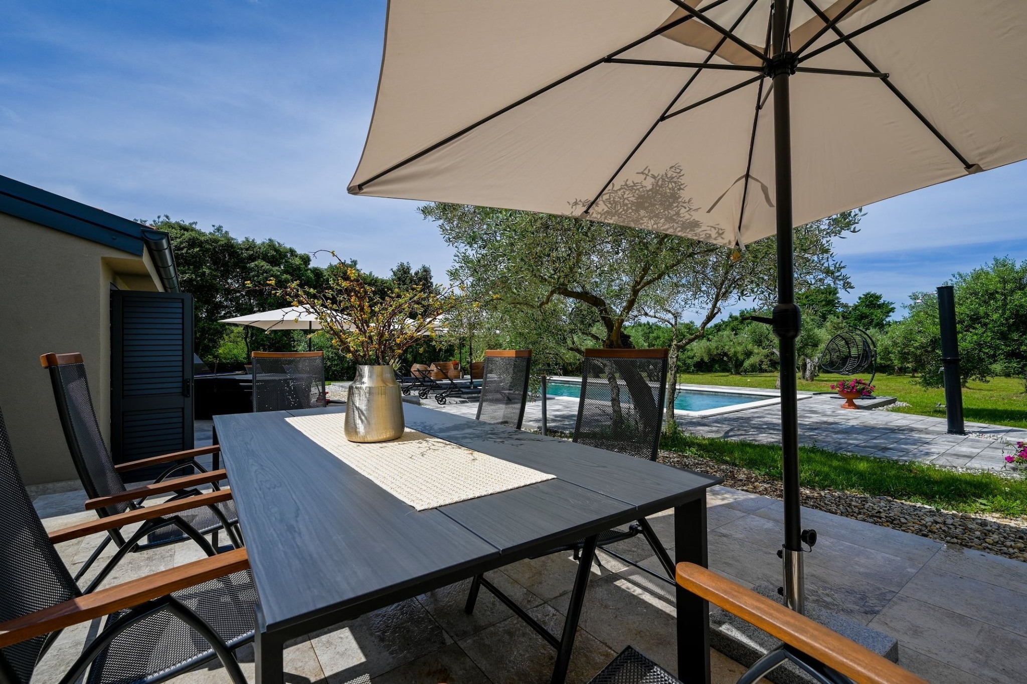 Radiant and Secluded Villa with Pool - Three Bedroom Villa with Pool-Schwimmbad