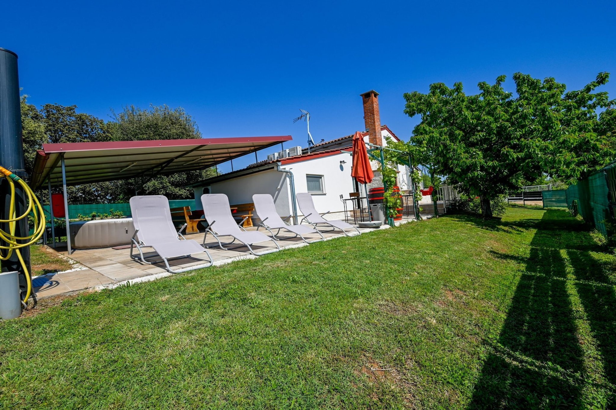 Rovinj Countryside Escape Holiday Home - Two Bedroom Holiday Home with Terrace-Outdoor