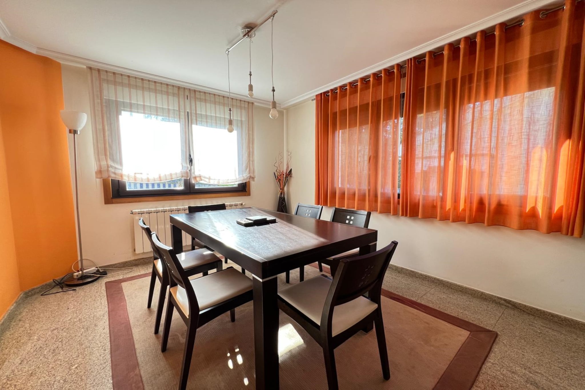 YourHouse Fontevella II-Dining room